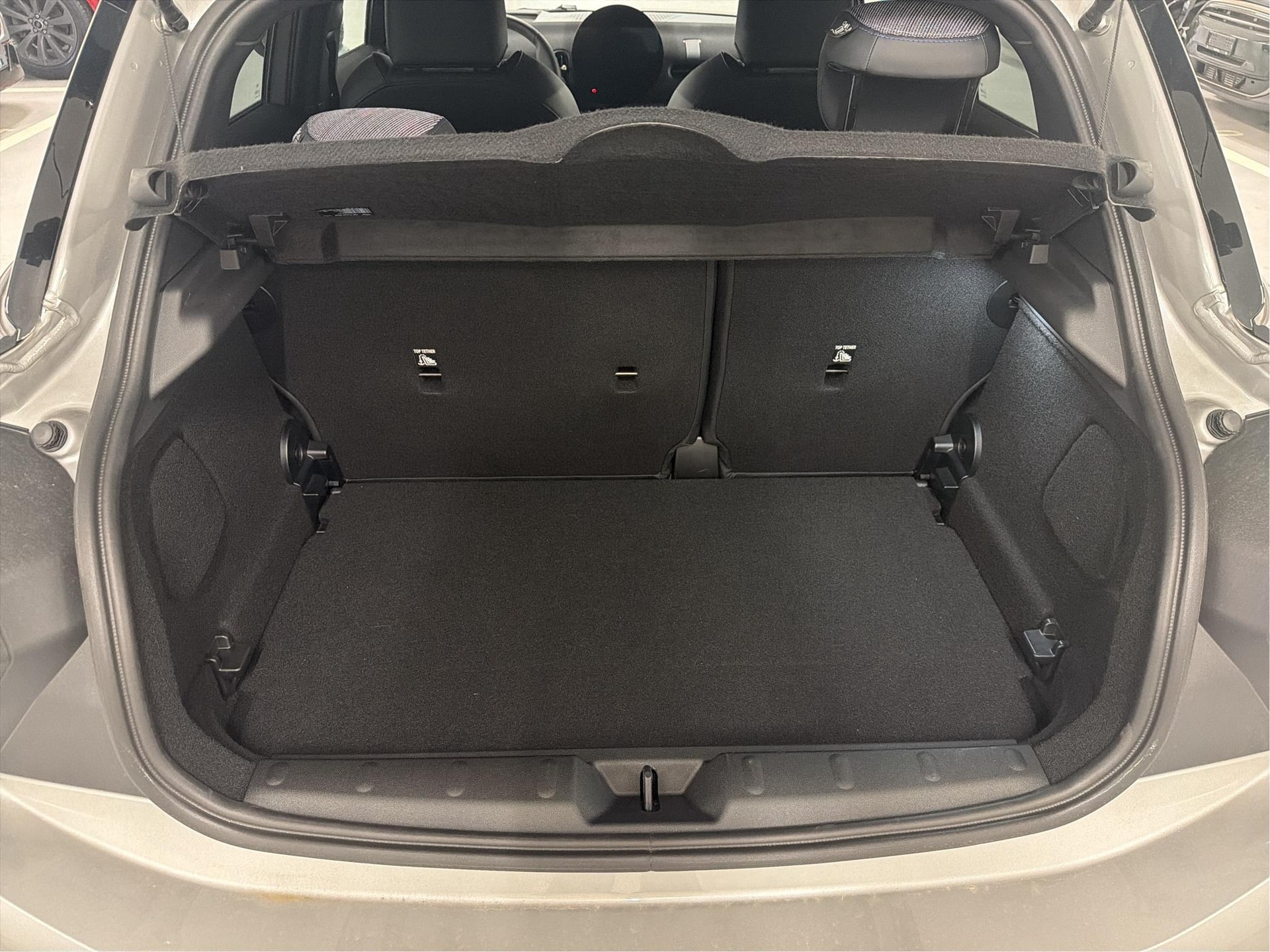 MINI Cooper 5 door C-image-15