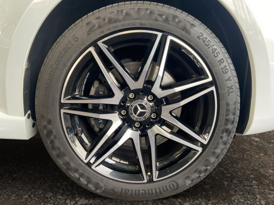 MERCEDES-BENZ V 300 d SwissEdition L 4M-image-7