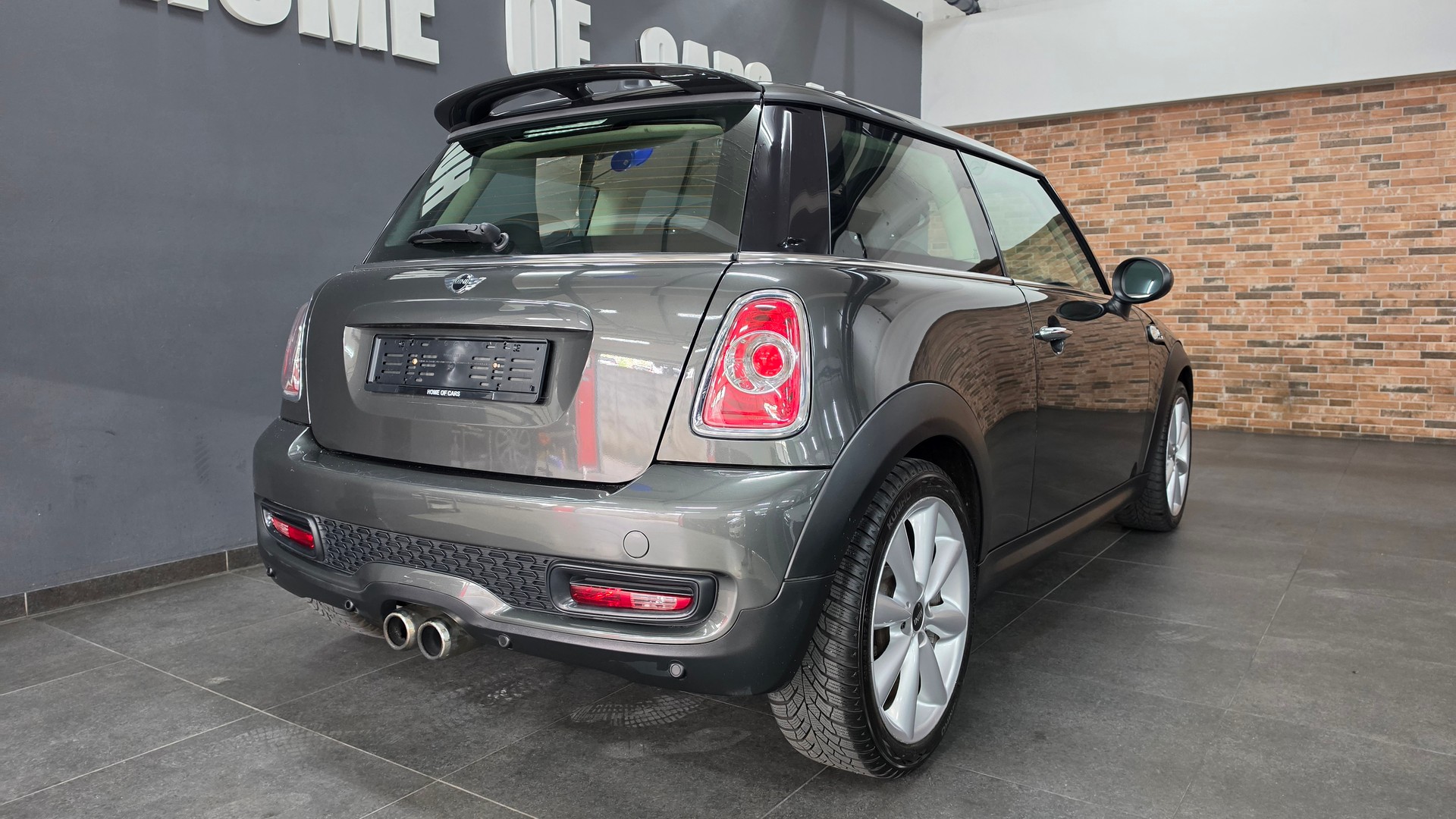 MINI Cooper S-image-9