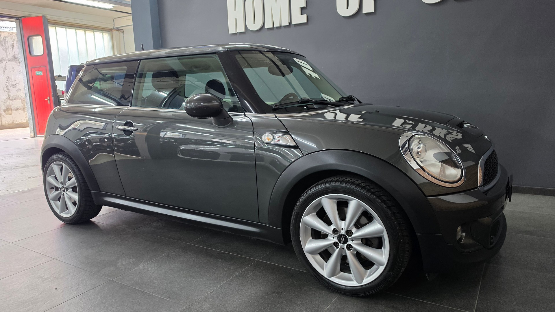 MINI Cooper S-image-14