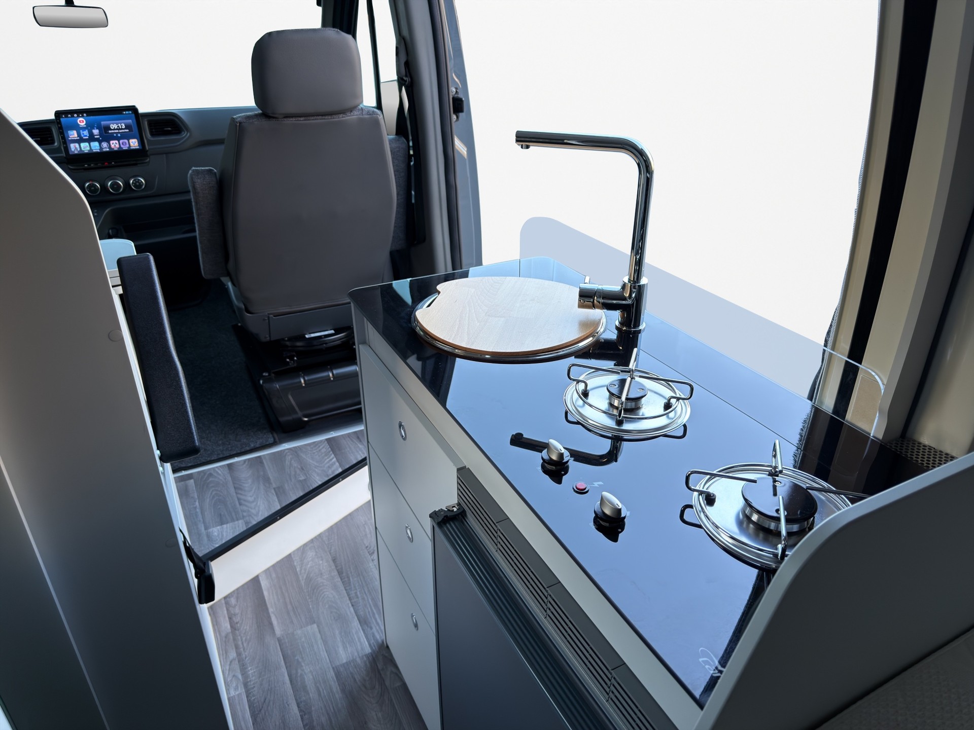 RENAULT Ahron VAN 620-image-14