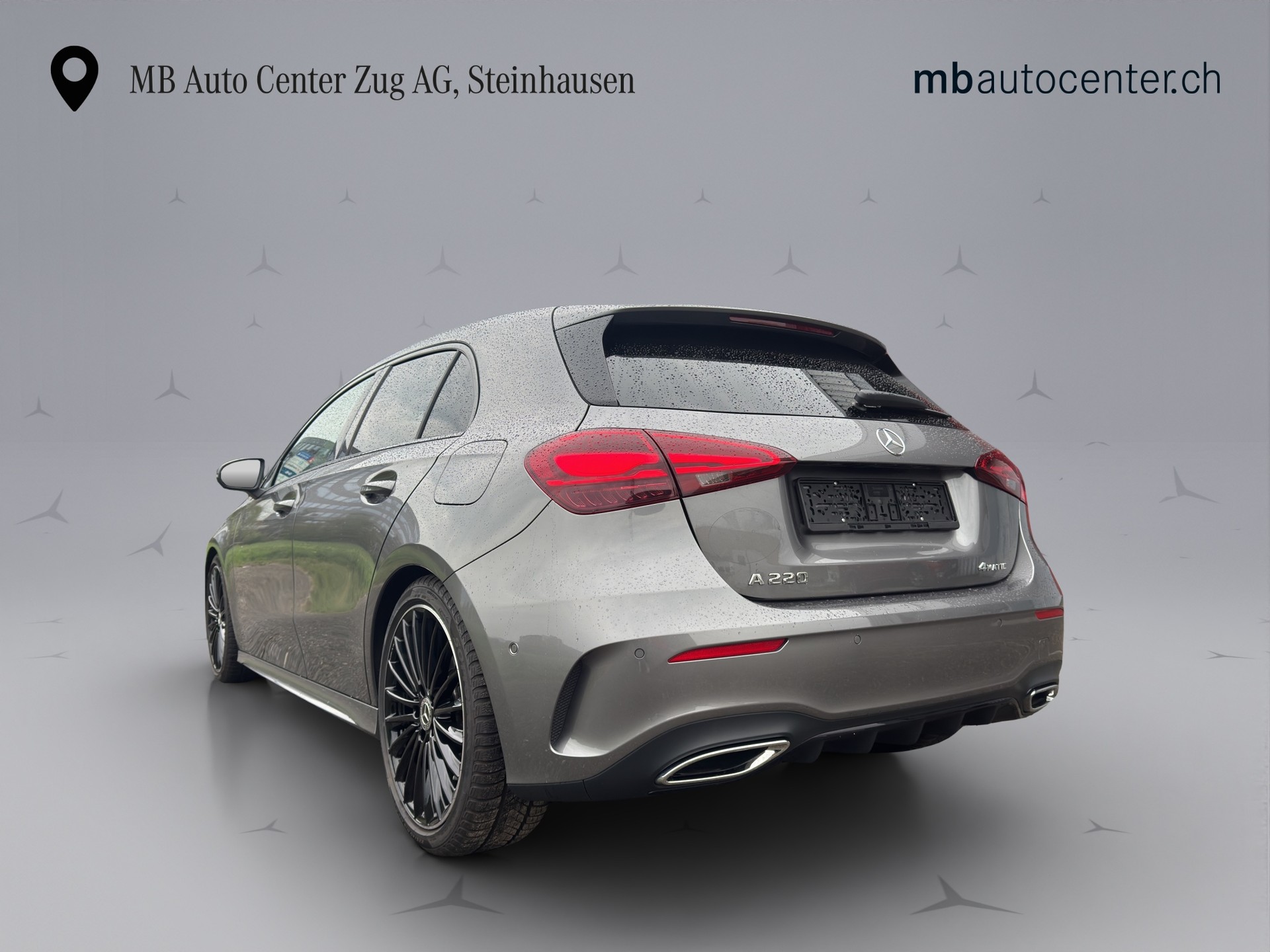 MERCEDES-BENZ A 220 AMG Line 4Matic-showroom-element-3