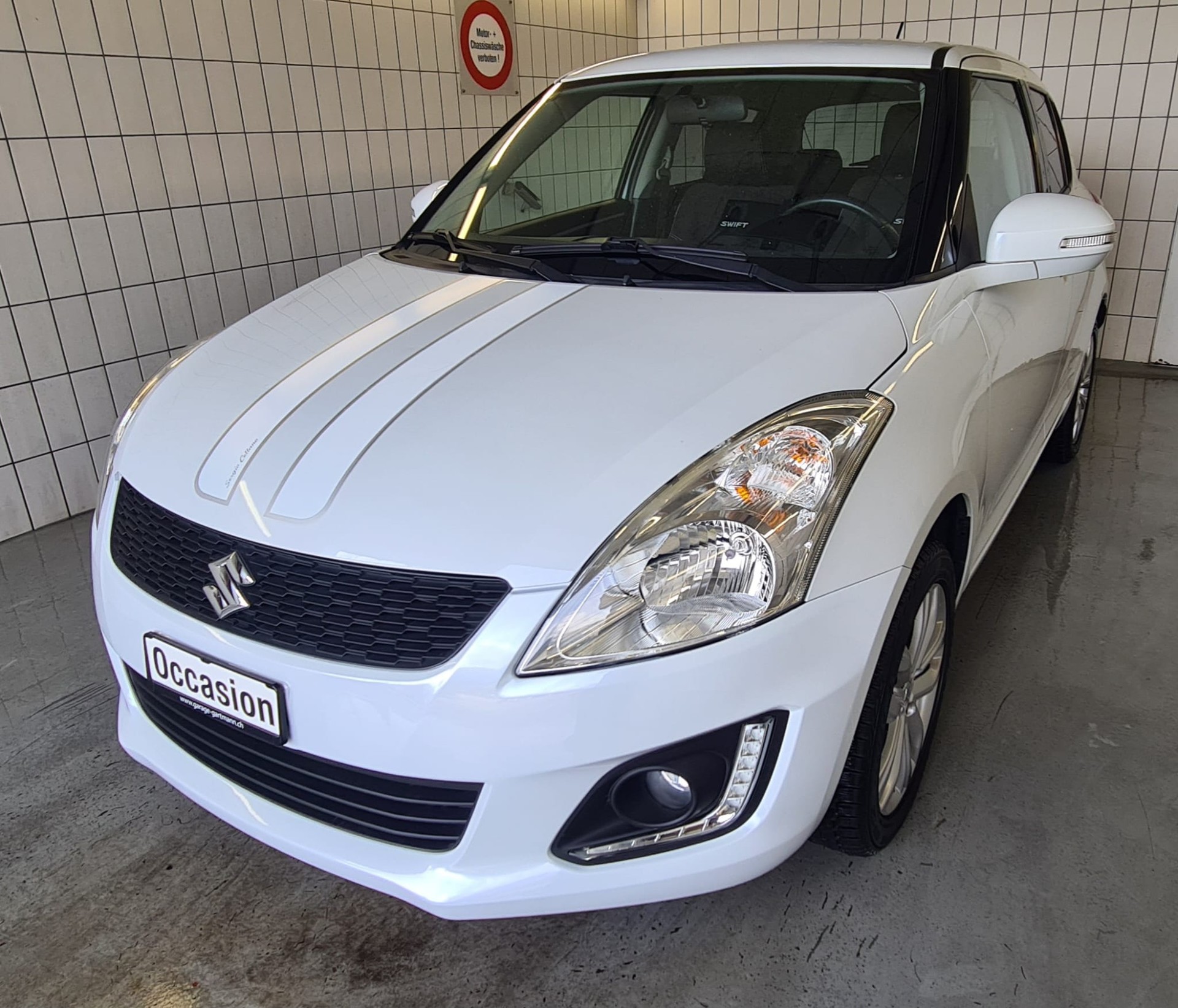 SUZUKI Swift 1.2i 16V GL Top Sergio Cellano 4x4-image-0
