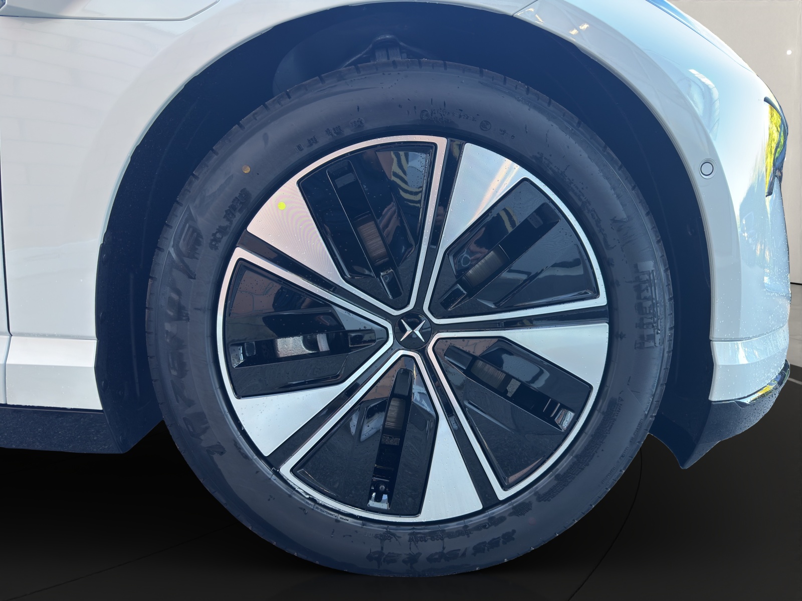 POLESTAR 4 Long Range Dual Motor Prime Coupé-image-7