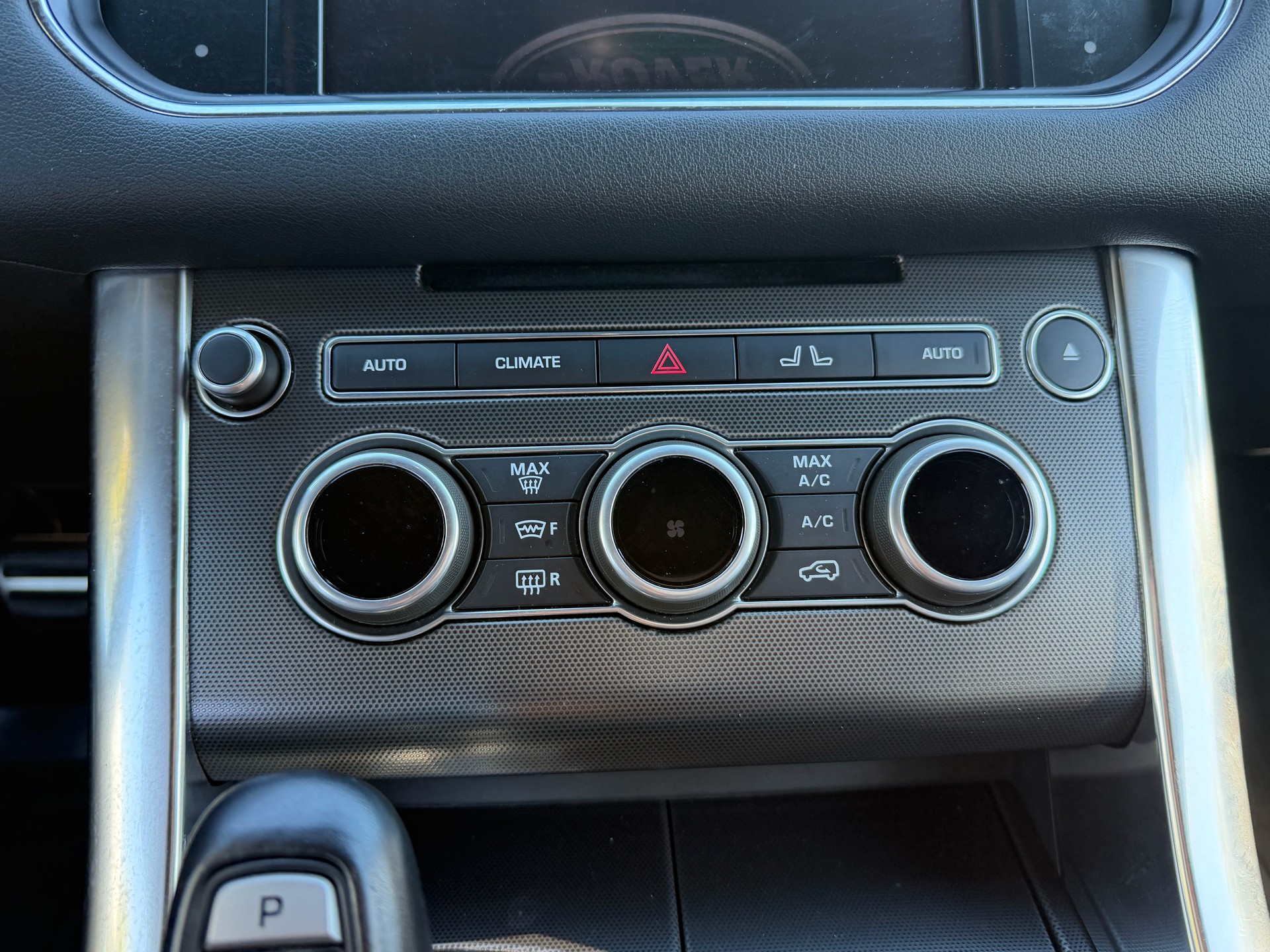 LAND ROVER Range Rover Sport 4.4 SDV8 HSE Automatic-image-17