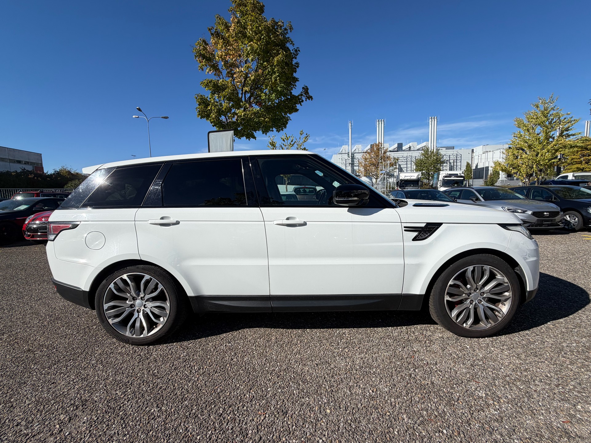 LAND ROVER Range Rover Sport 4.4 SDV8 HSE Automatic-image-3