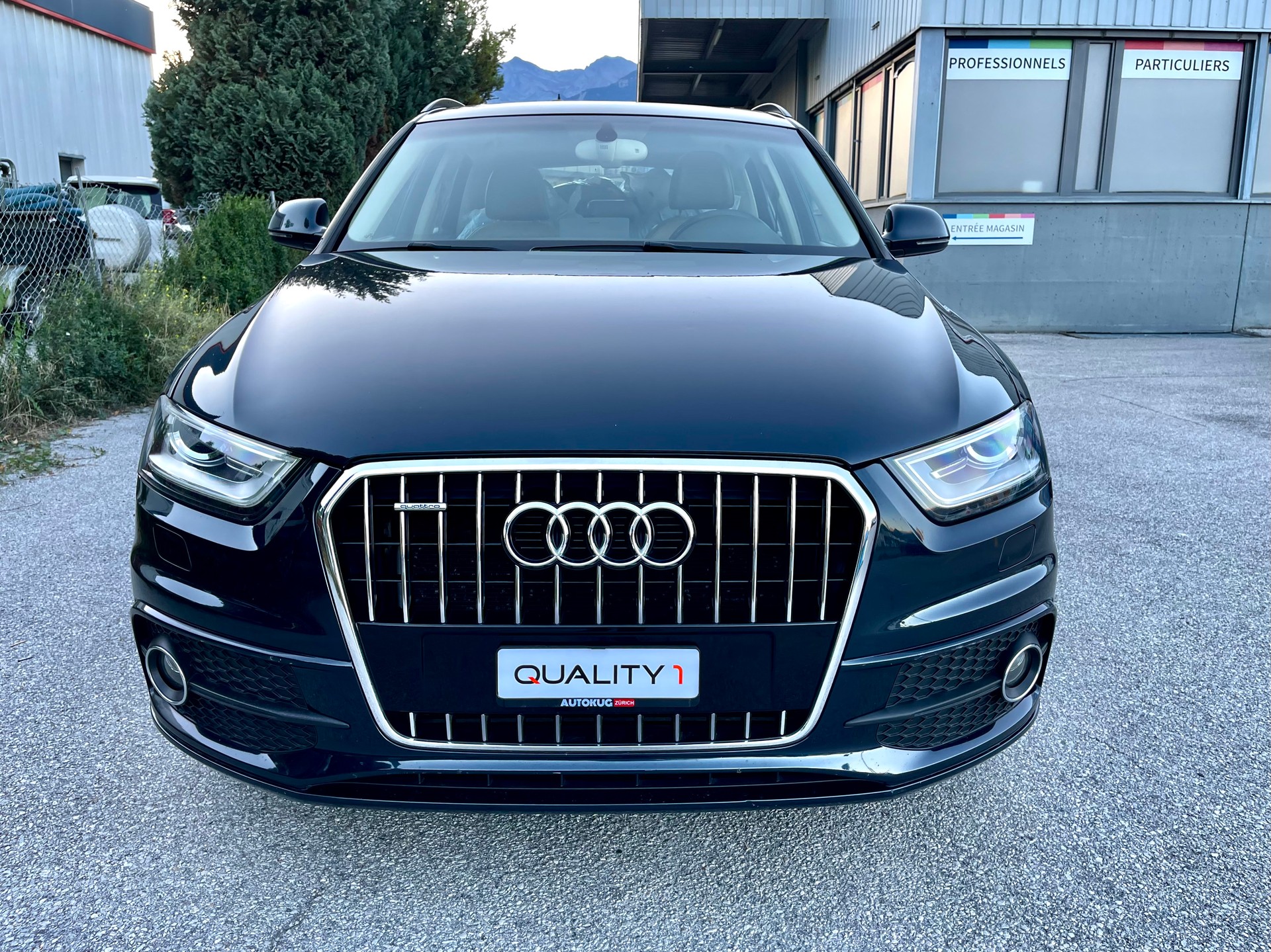 AUDI Q3 2.0 TDI quattro-image-6