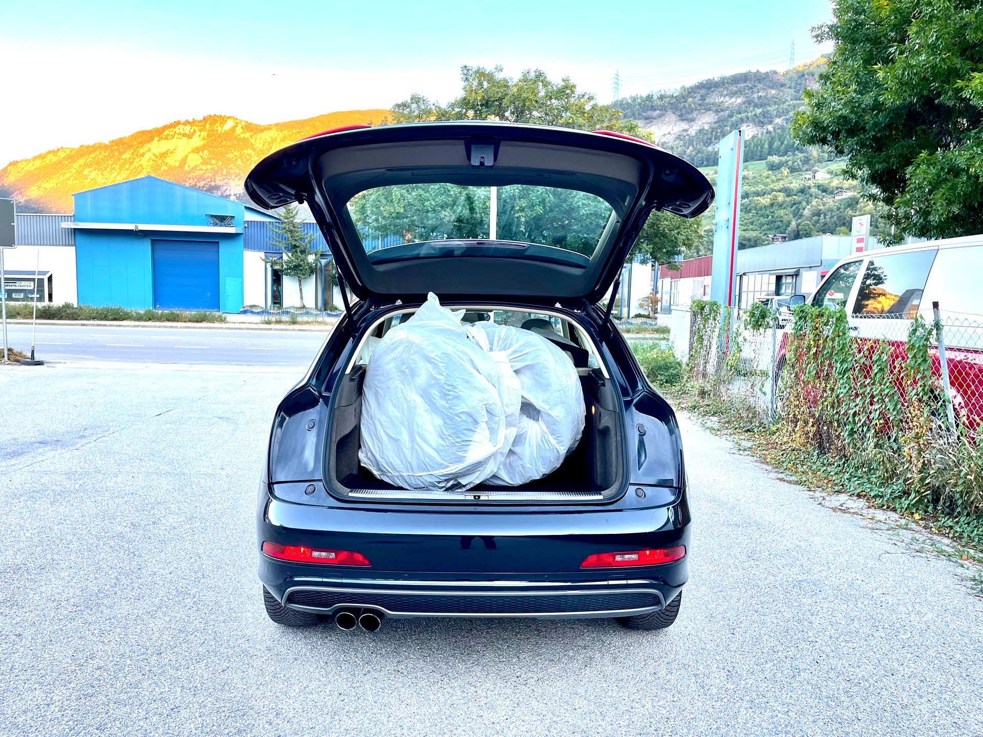 AUDI Q3 2.0 TDI quattro-image-4