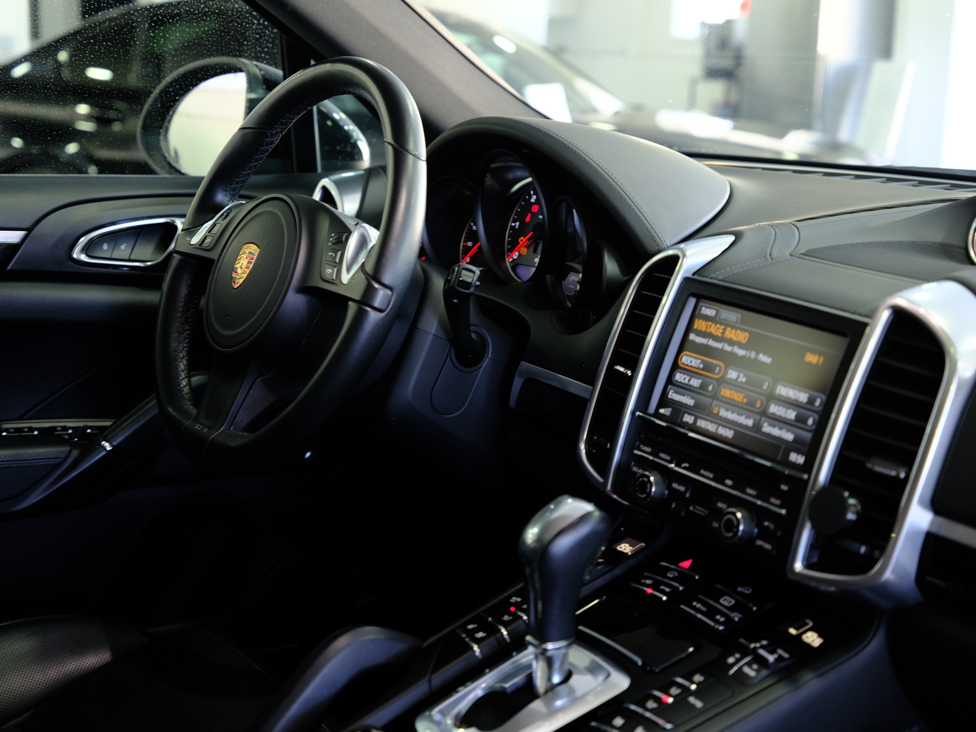 PORSCHE Cayenne S Diesel *SITZBELÜFTUNG* * PANORAMADACH*-image-17