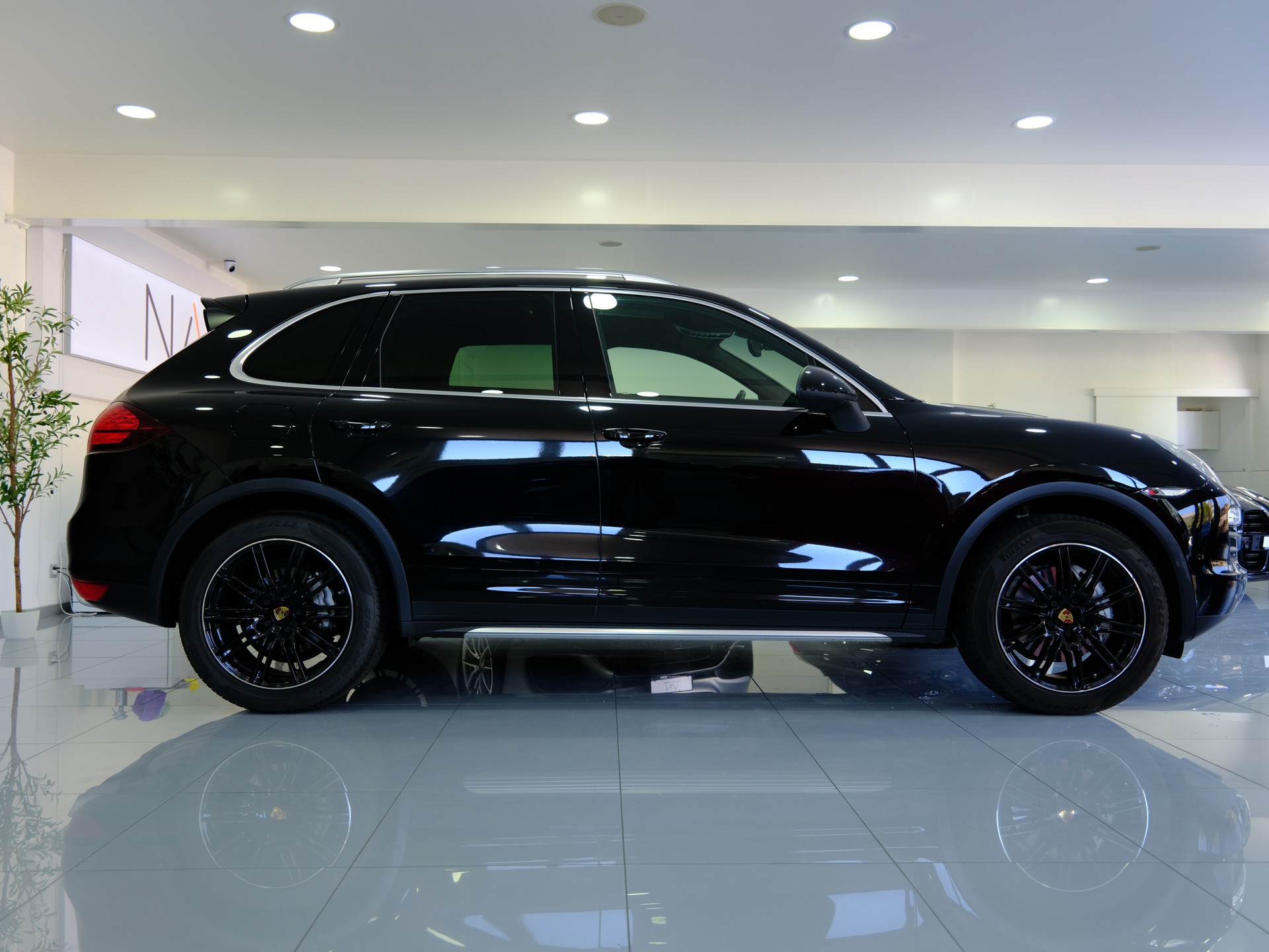 PORSCHE Cayenne S Diesel *SITZBELÜFTUNG* * PANORAMADACH*-image-11