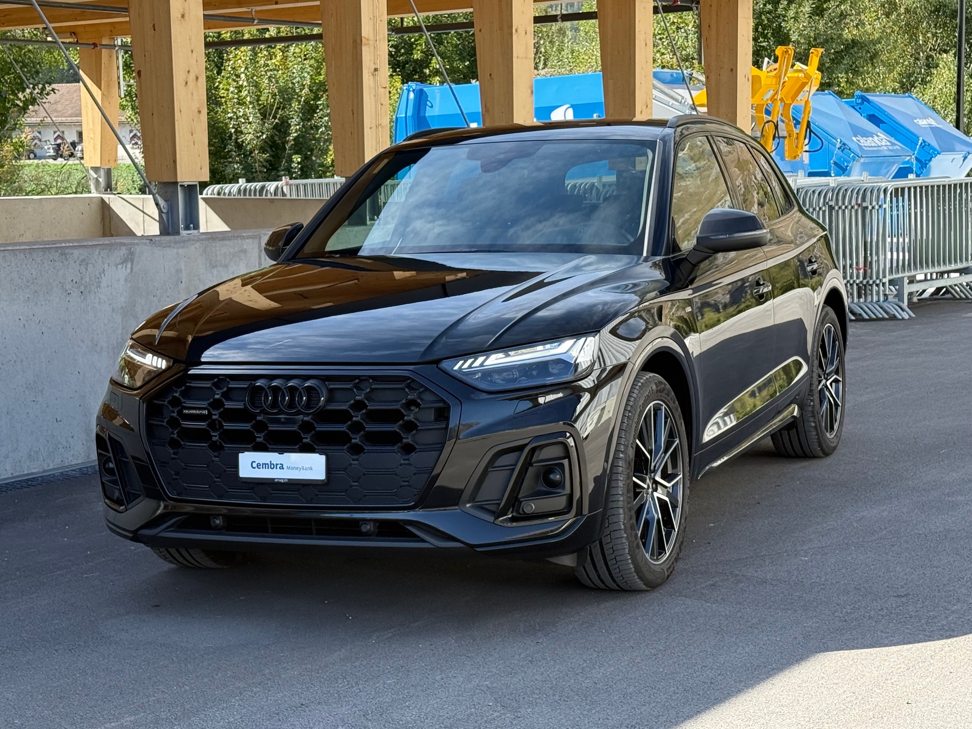 AUDI Q5 40 TDI Black Edition quattro S-tronic-image-0