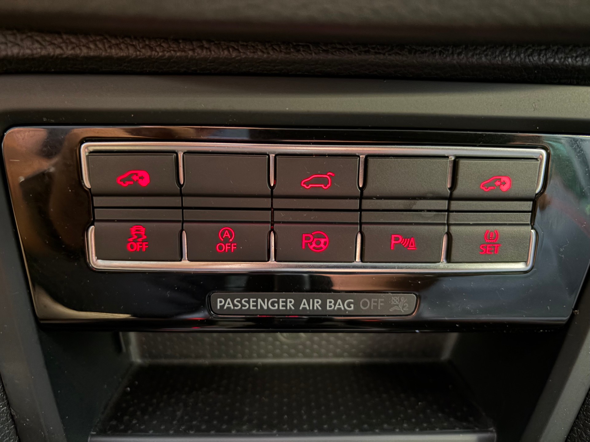 SEAT Alhambra 1.4 TSI FR Line DSG | CH | 7 Sitzer mit Kindersitzen | Elektrische Türen | AHK | Apple CarPlay/Android Auto | DAB+ |-image-18