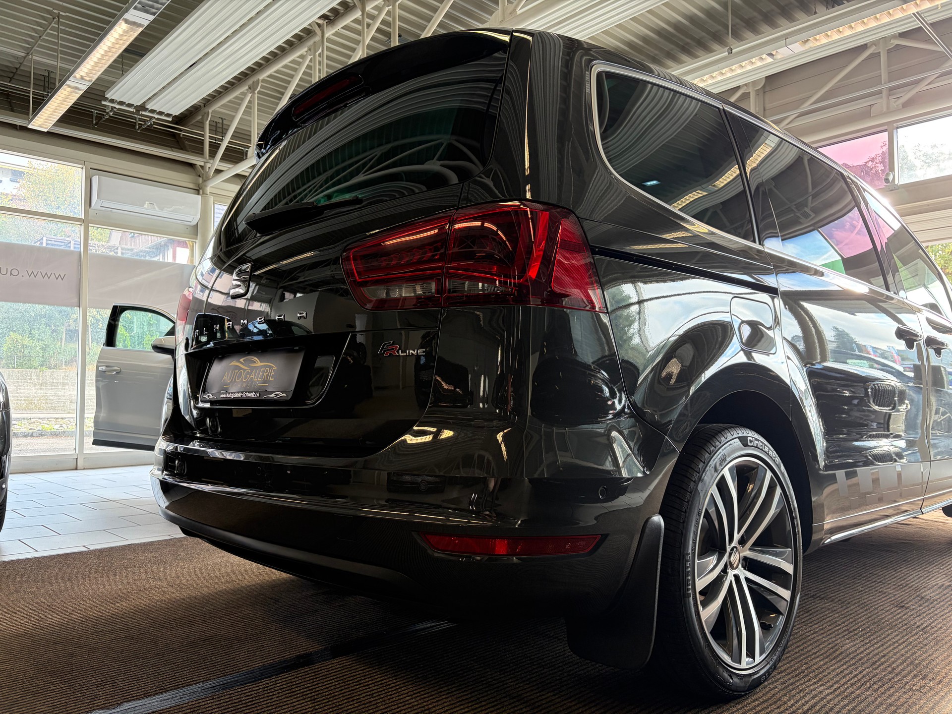 SEAT Alhambra 1.4 TSI FR Line DSG | CH | 7 Sitzer mit Kindersitzen | Elektrische Türen | AHK | Apple CarPlay/Android Auto | DAB+ |-image-33
