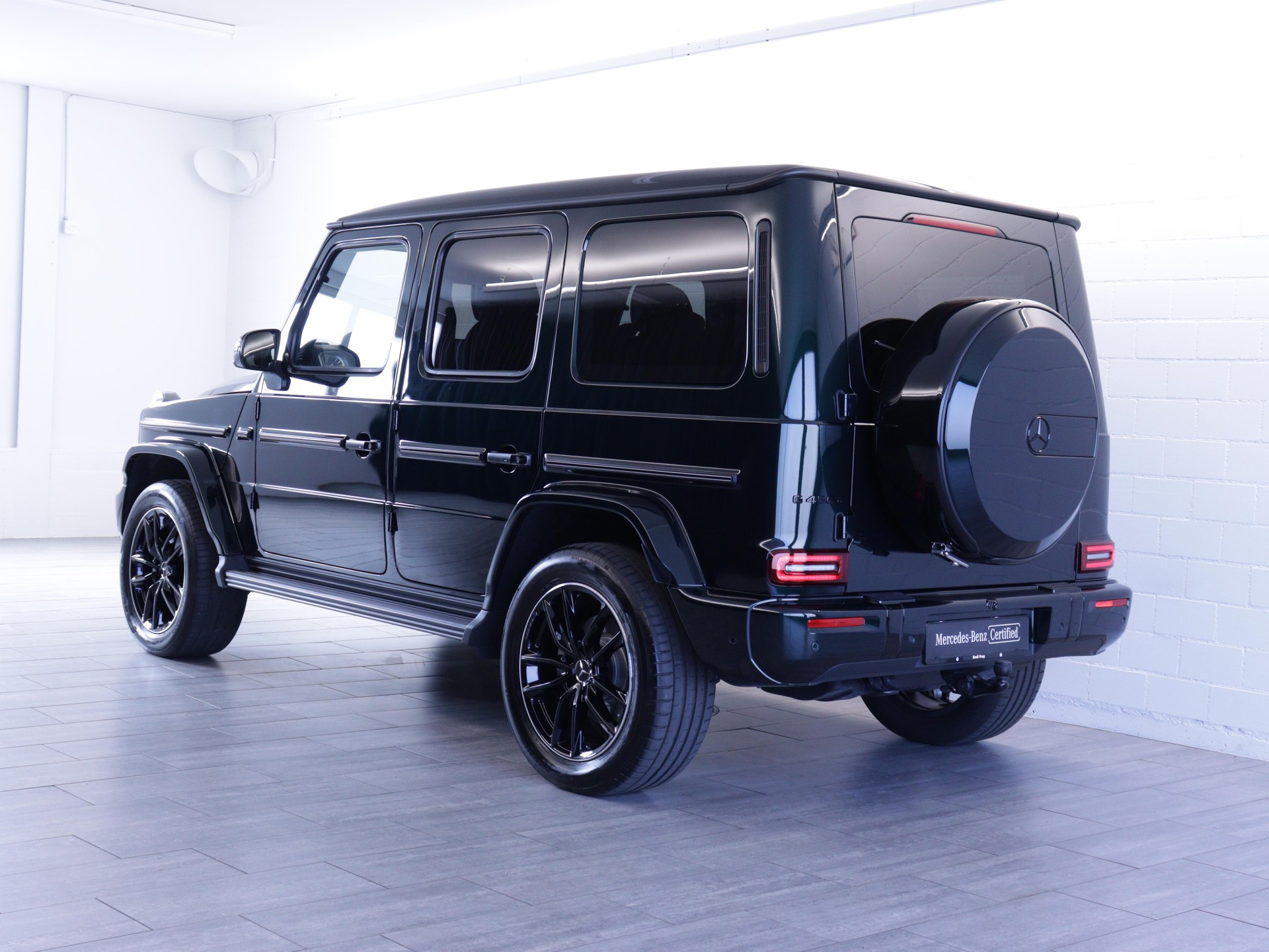 MERCEDES-BENZ G 450 d AMG Line-image-3