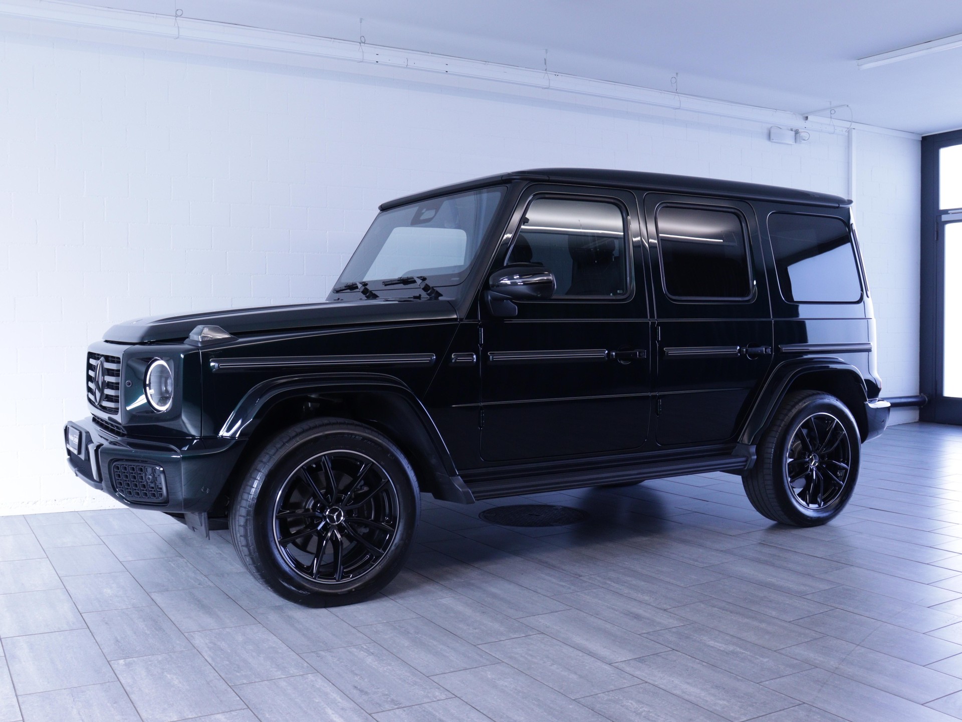 MERCEDES-BENZ G 450 d AMG Line-image-1