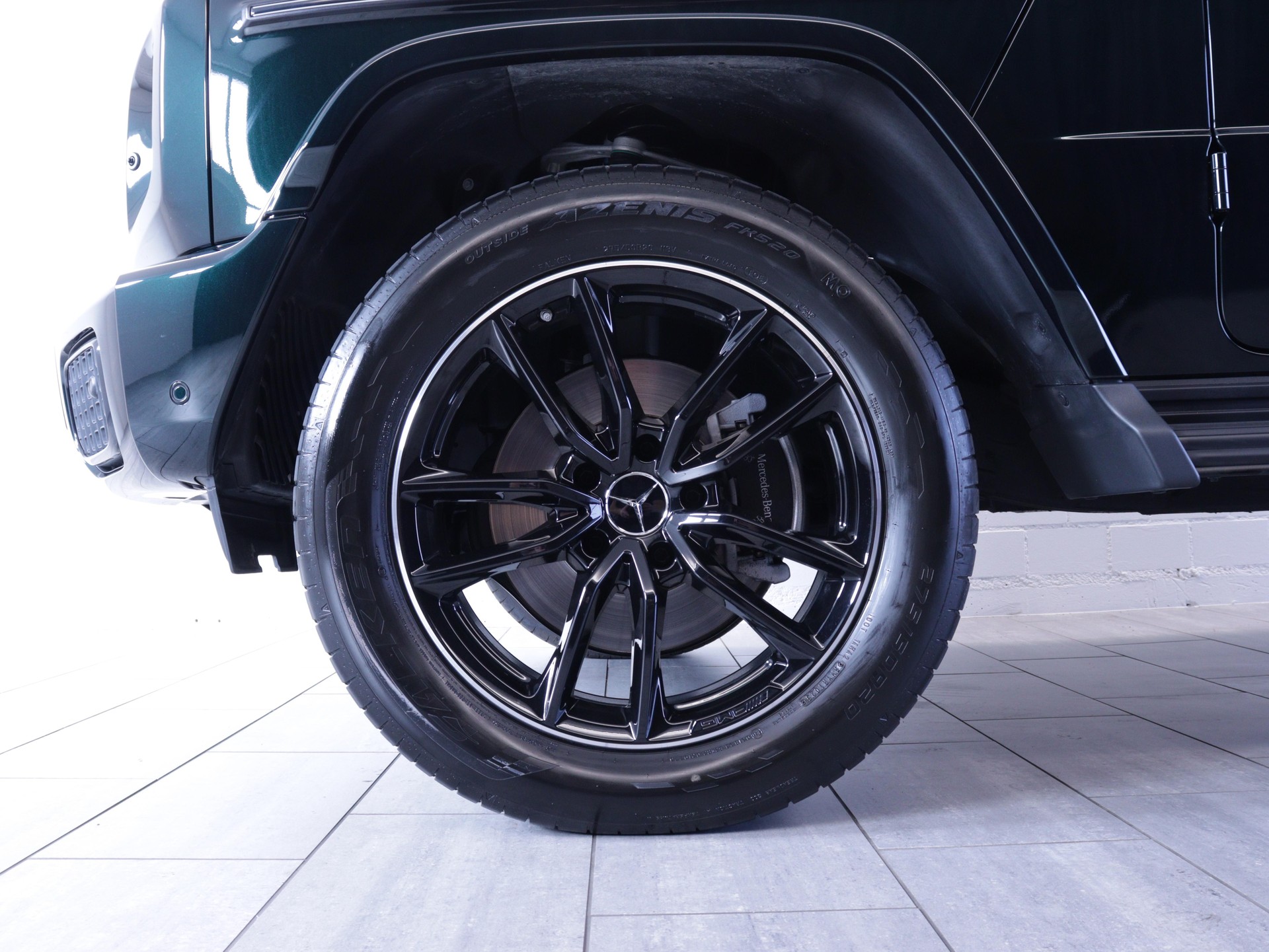 MERCEDES-BENZ G 450 d AMG Line-image-14