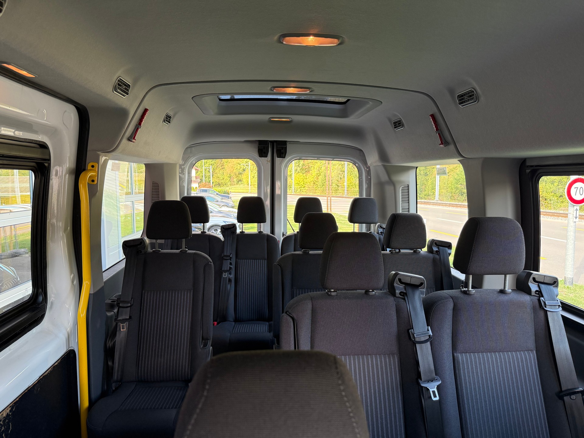FORD Transit 350 L2H2 Trend RWD-image-5