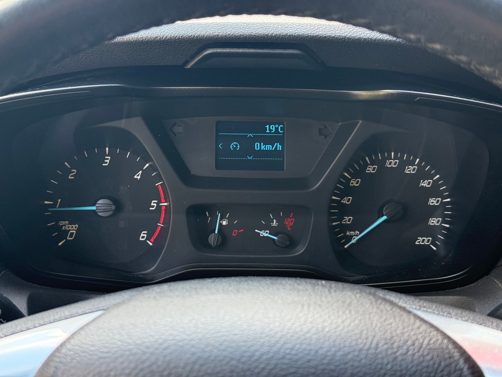 FORD Transit 350 L2H2 Trend RWD-image-13