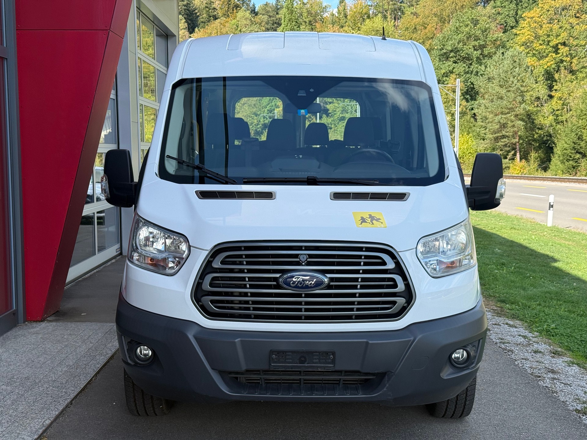 FORD Transit 350 L2H2 Trend RWD-image-2