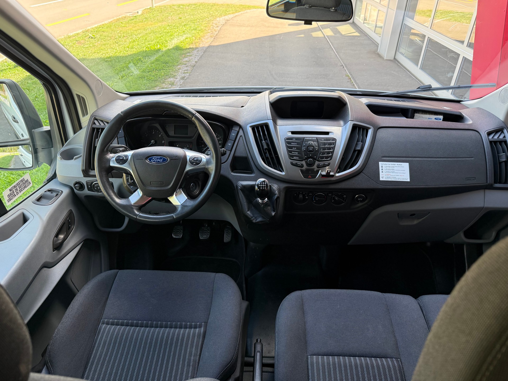 FORD Transit 350 L2H2 Trend RWD-image-8