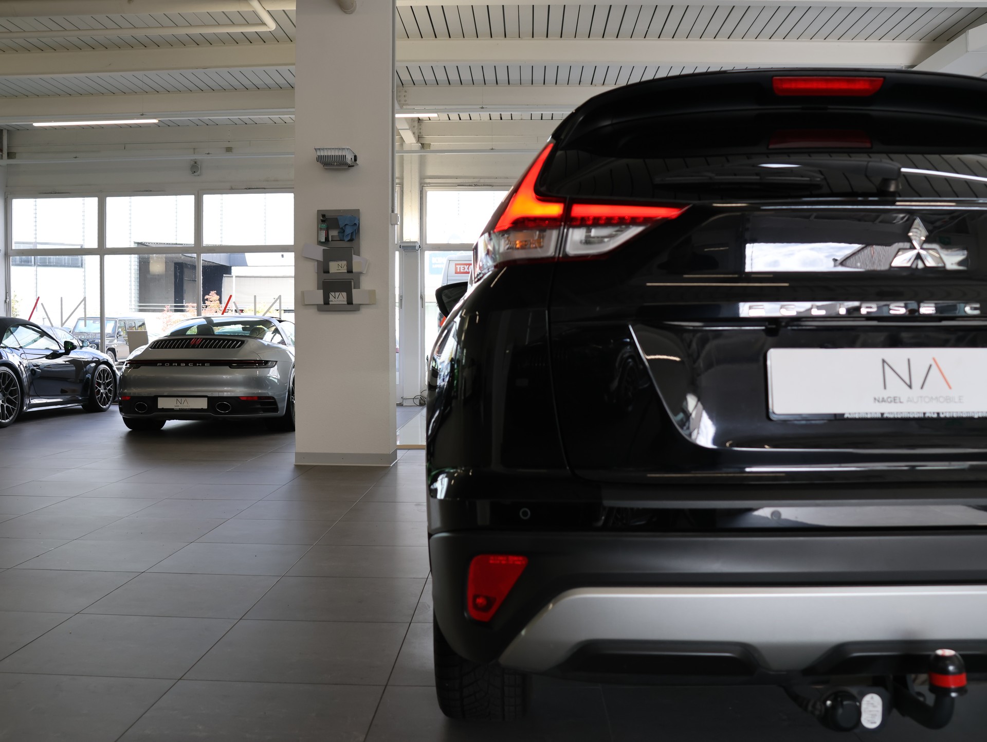 MITSUBISHI Eclipse Cross 2.4 PHEV Inform 4WD-image-6