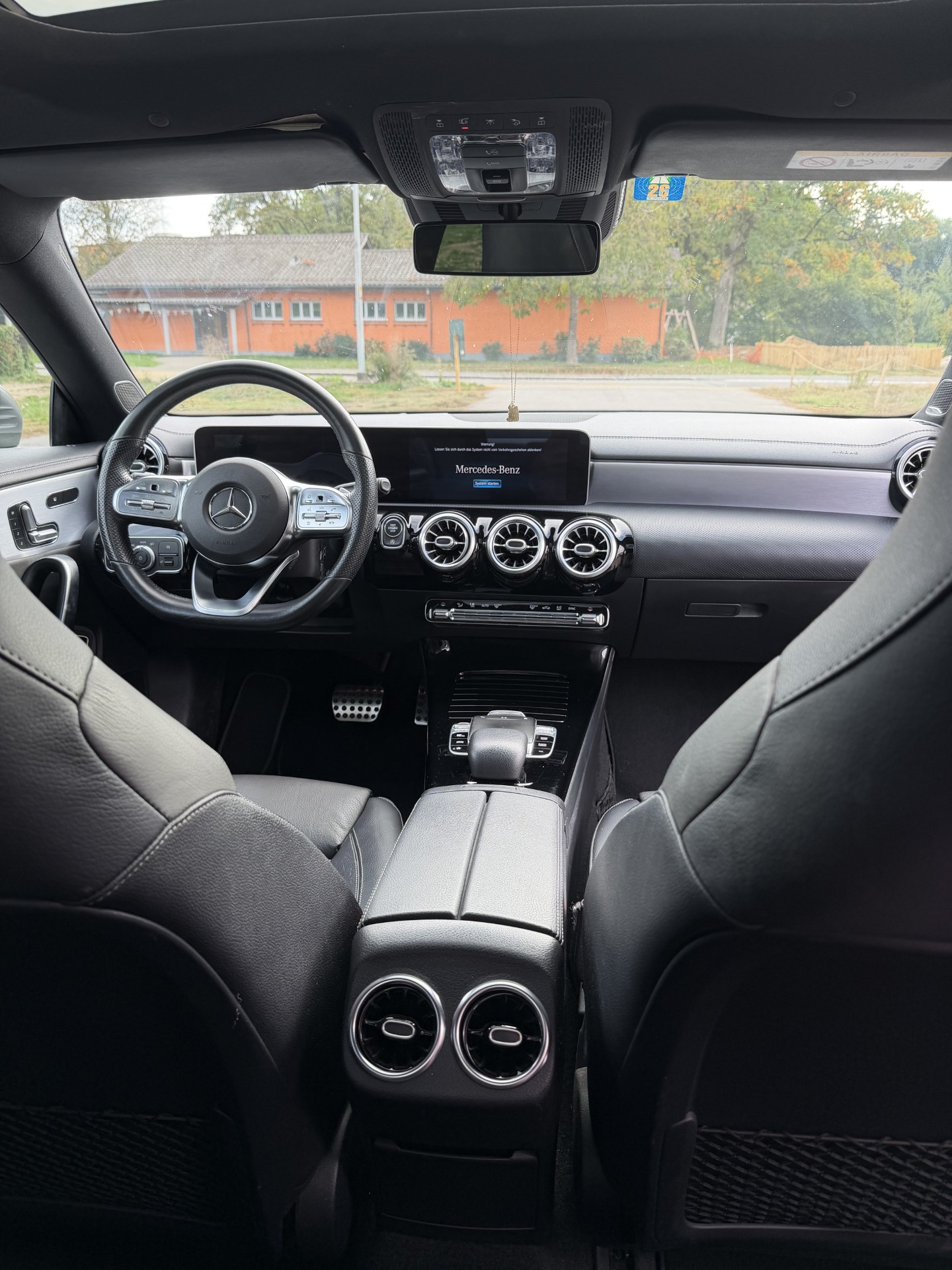 MERCEDES-BENZ CLA 250 AMG Line 4matic-image-5
