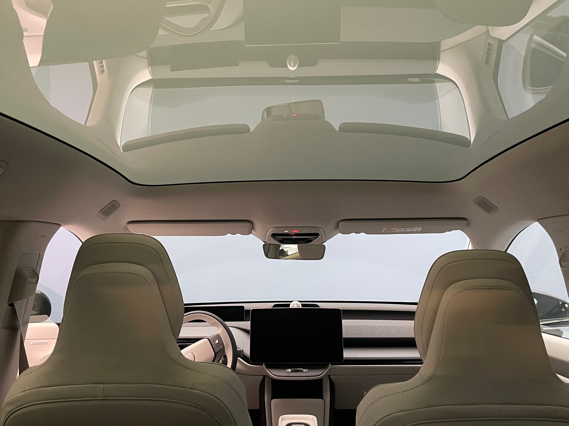 VOLVO EX60 Twin Ultra AWD-image-11