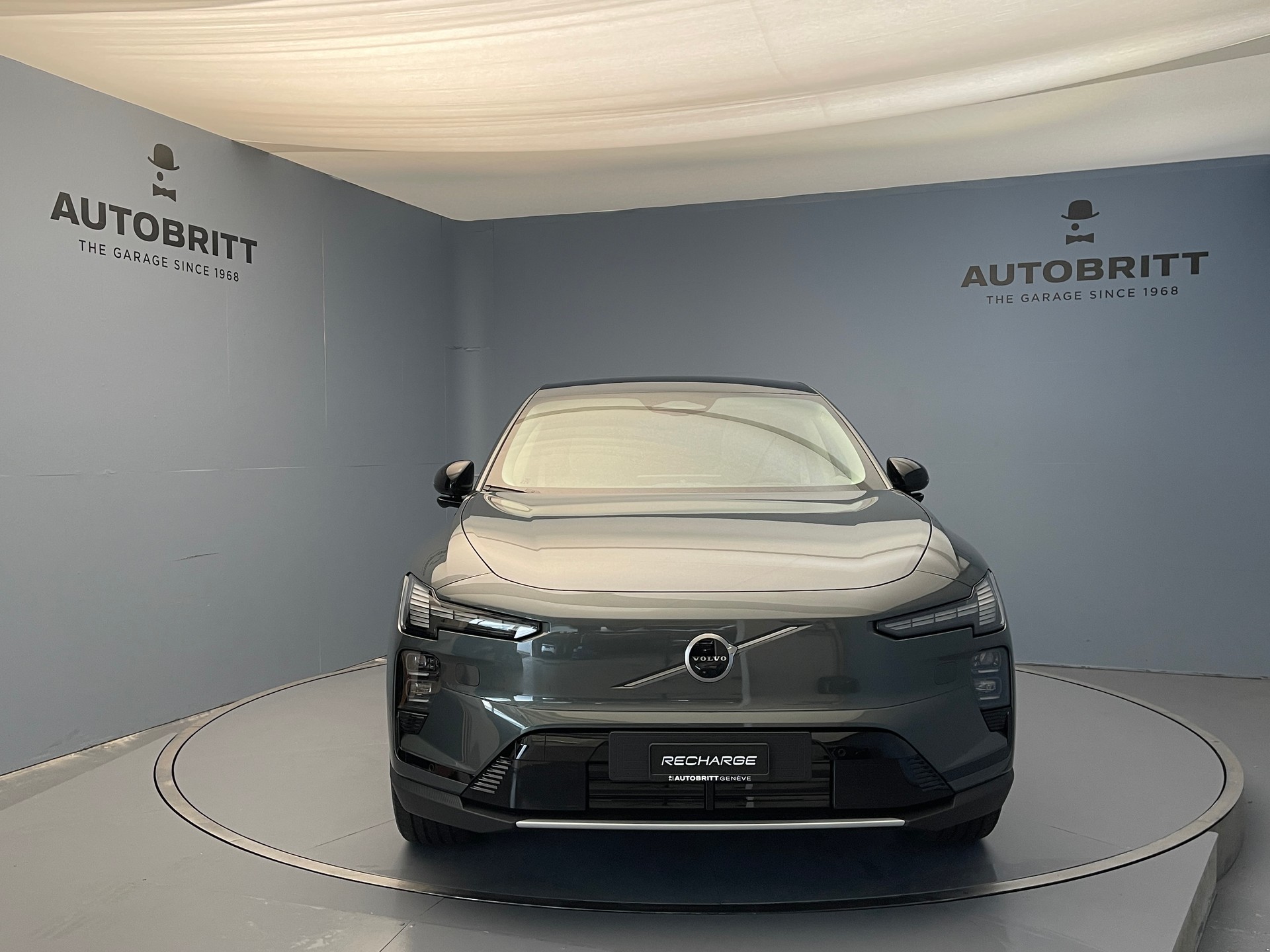 VOLVO EX60 Twin Ultra AWD-showroom-element-1