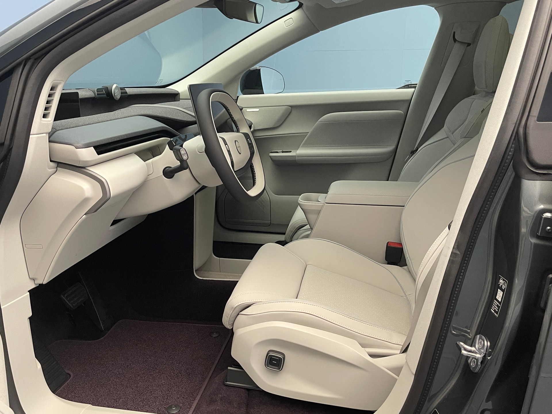 VOLVO EX60 Twin Ultra AWD-image-6