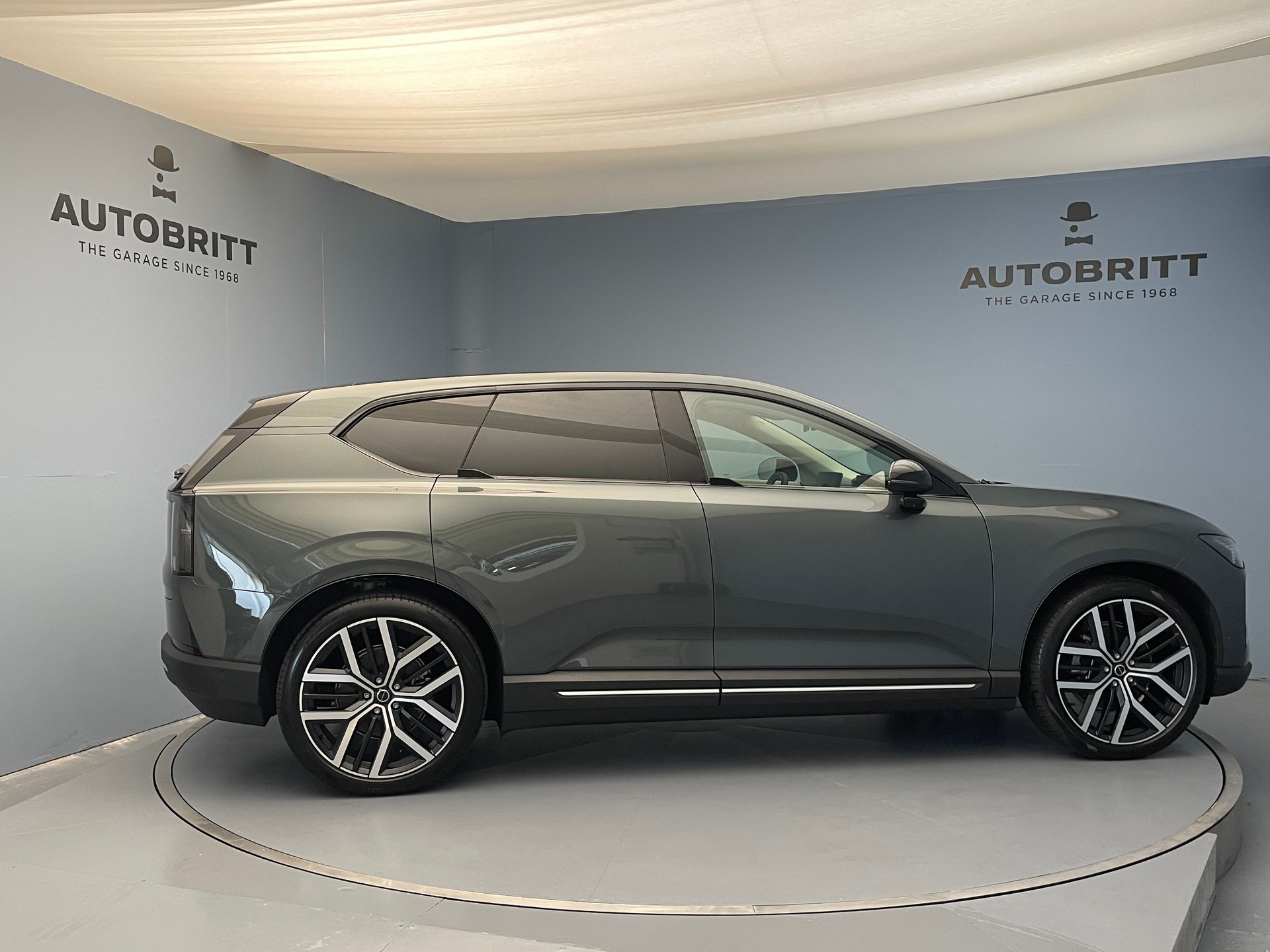 VOLVO EX60 Twin Ultra AWD-showroom-element-2