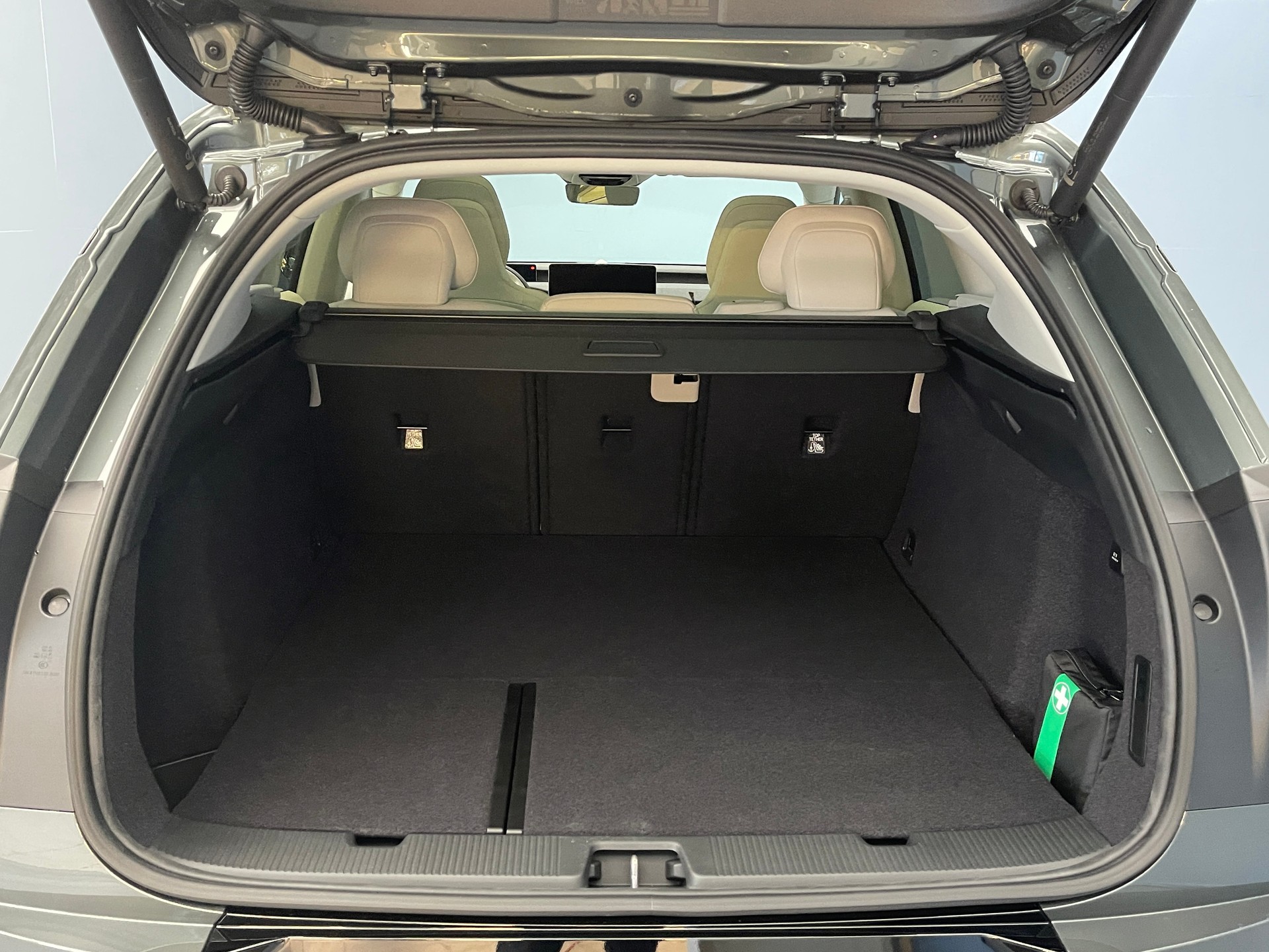 VOLVO EX60 Twin Ultra AWD-image-12