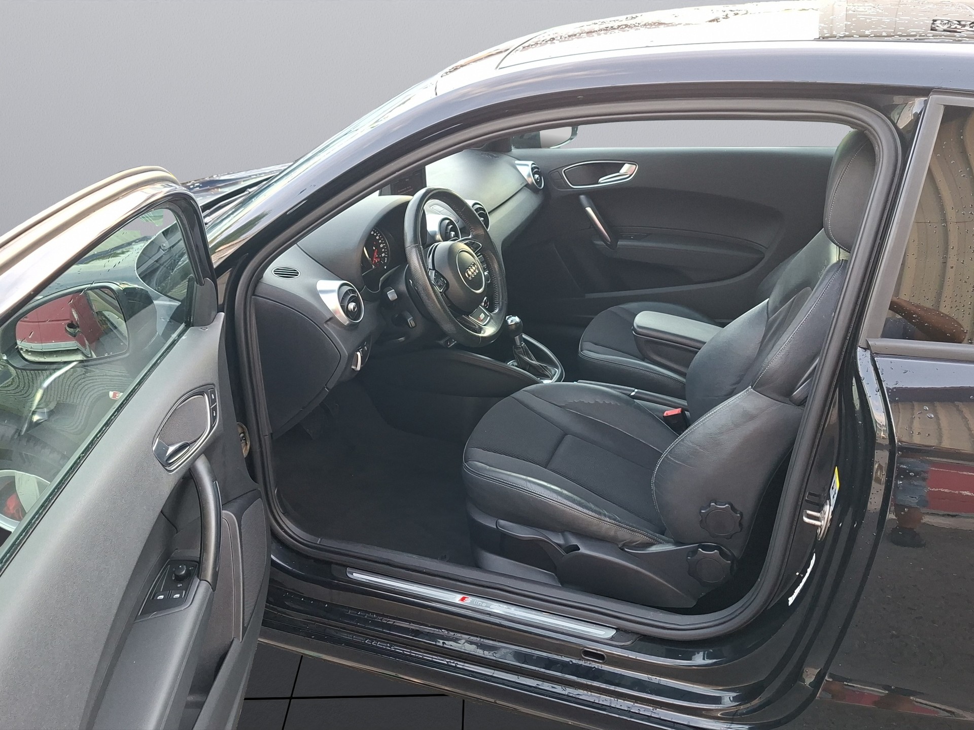 AUDI A1 Sport 1.4 TFSI Ambition S-tronic-image-20