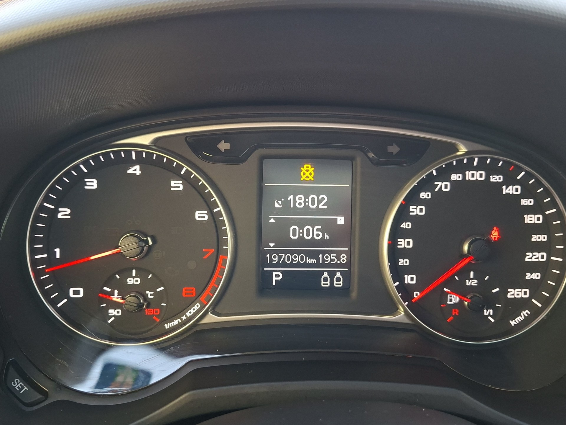 AUDI A1 Sport 1.4 TFSI Ambition S-tronic-image-12