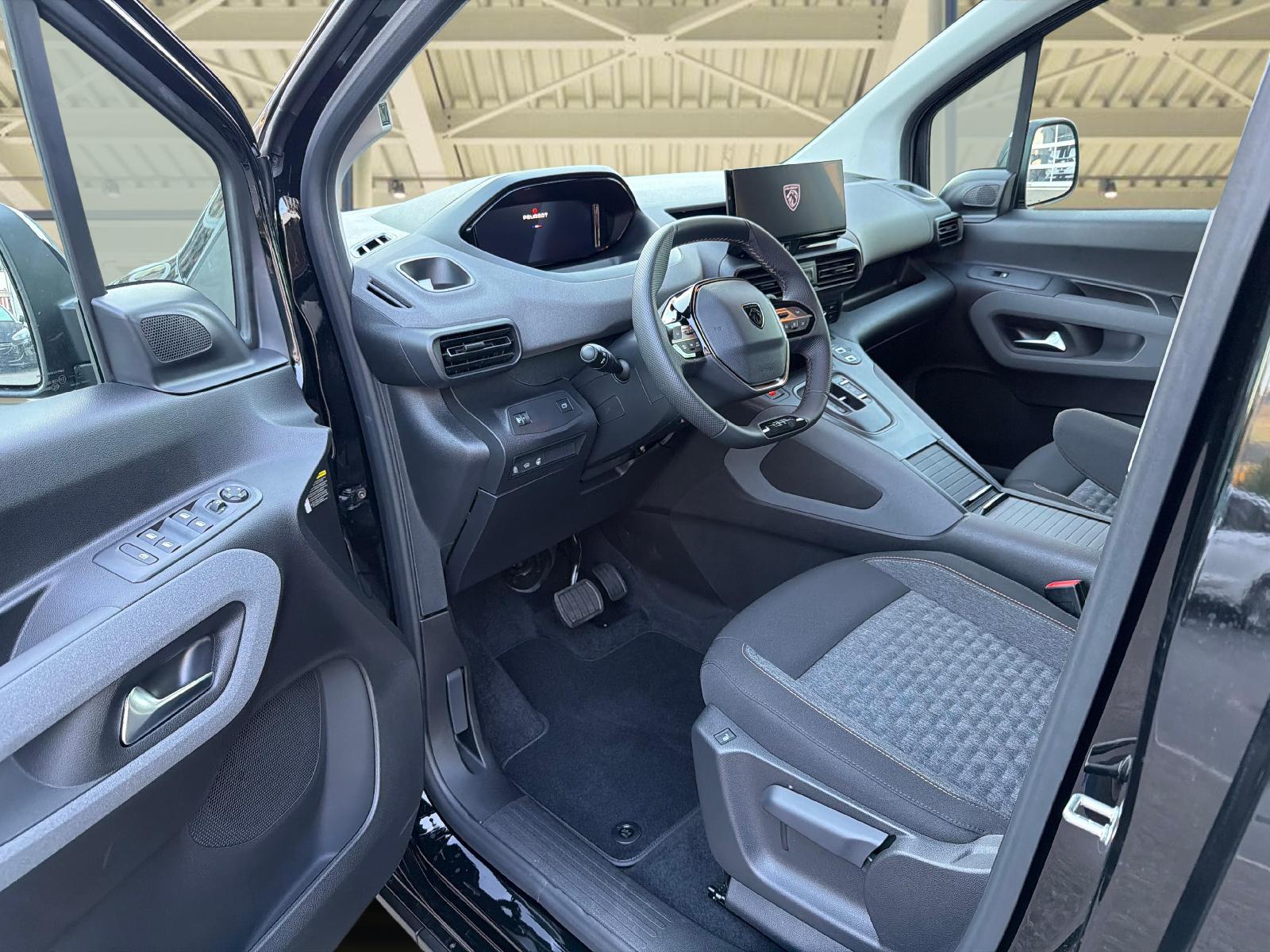 PEUGEOT Rifter Long 1.5 BlueHDi 130 GT-image-12