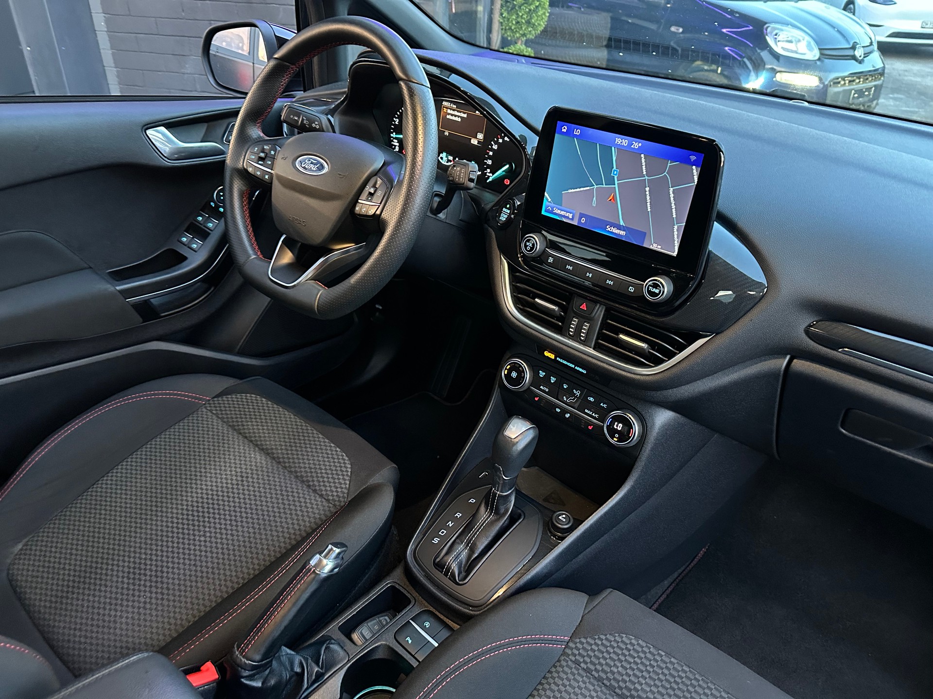 FORD Fiesta 1.0 SCTi ST Line X Automat-image-15