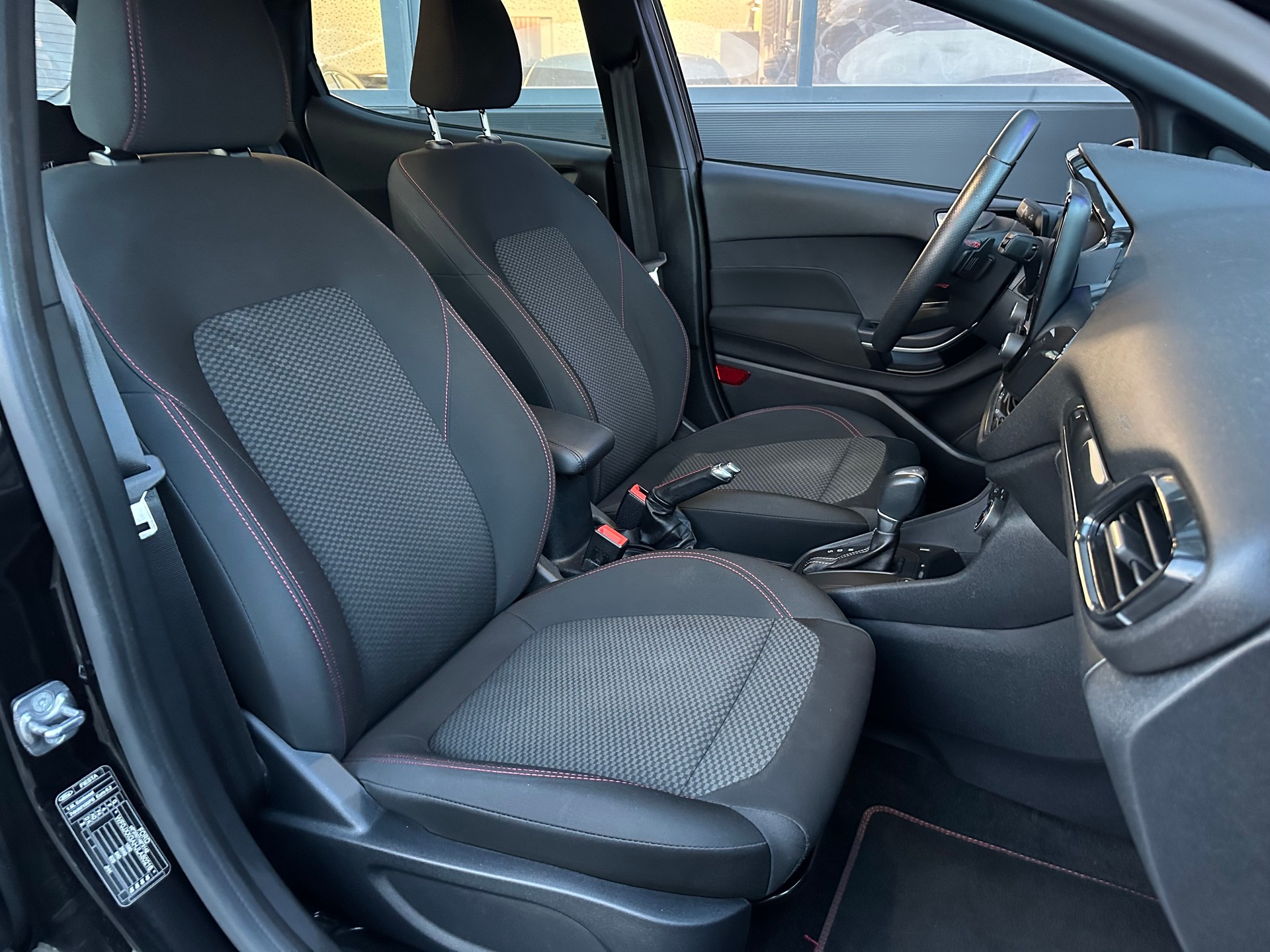 FORD Fiesta 1.0 SCTi ST Line X Automat-image-17