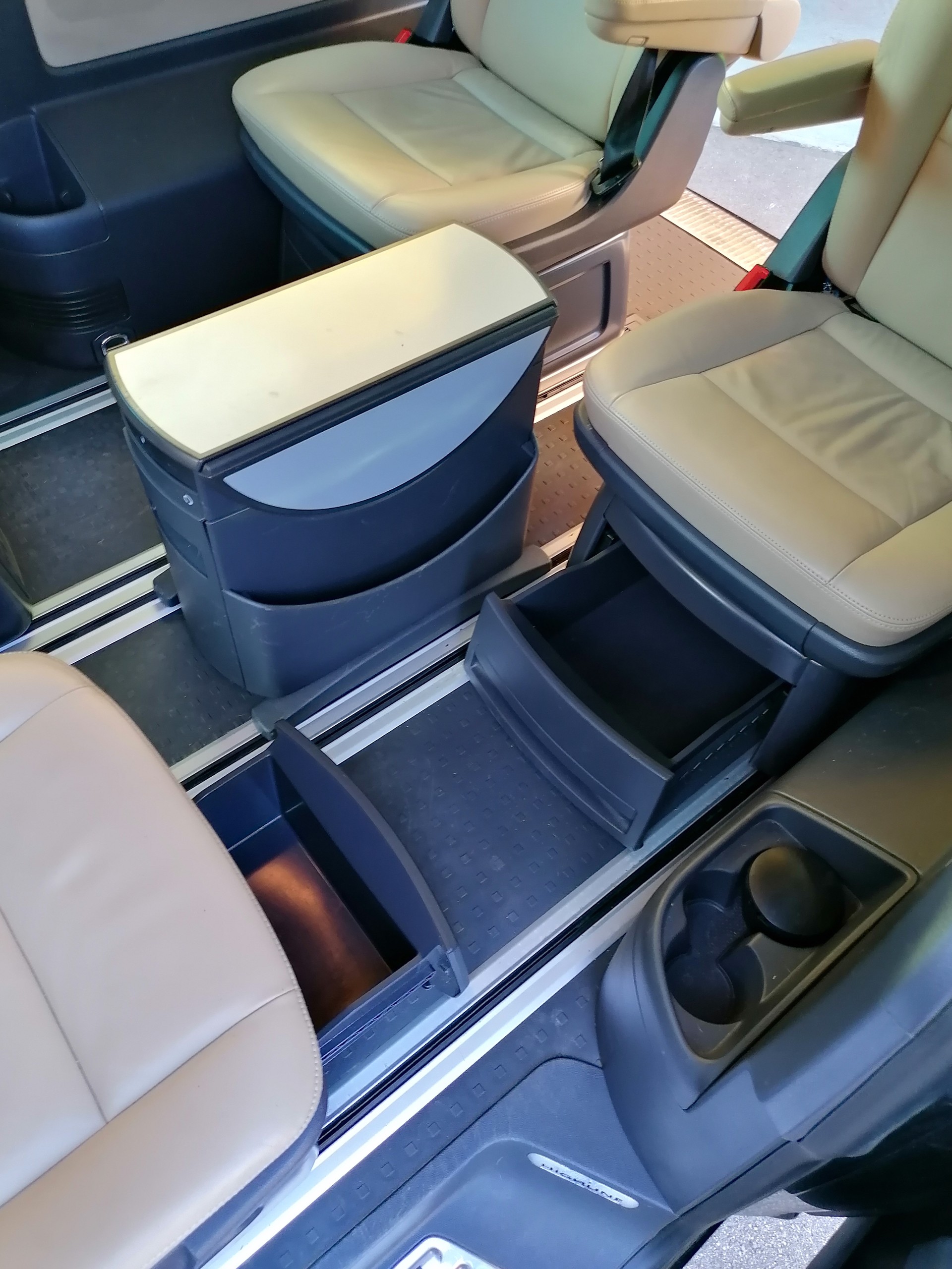 VW T5 Multivan 2.0 Bi-TDI CR Comfortline 4Motion DSG-image-21