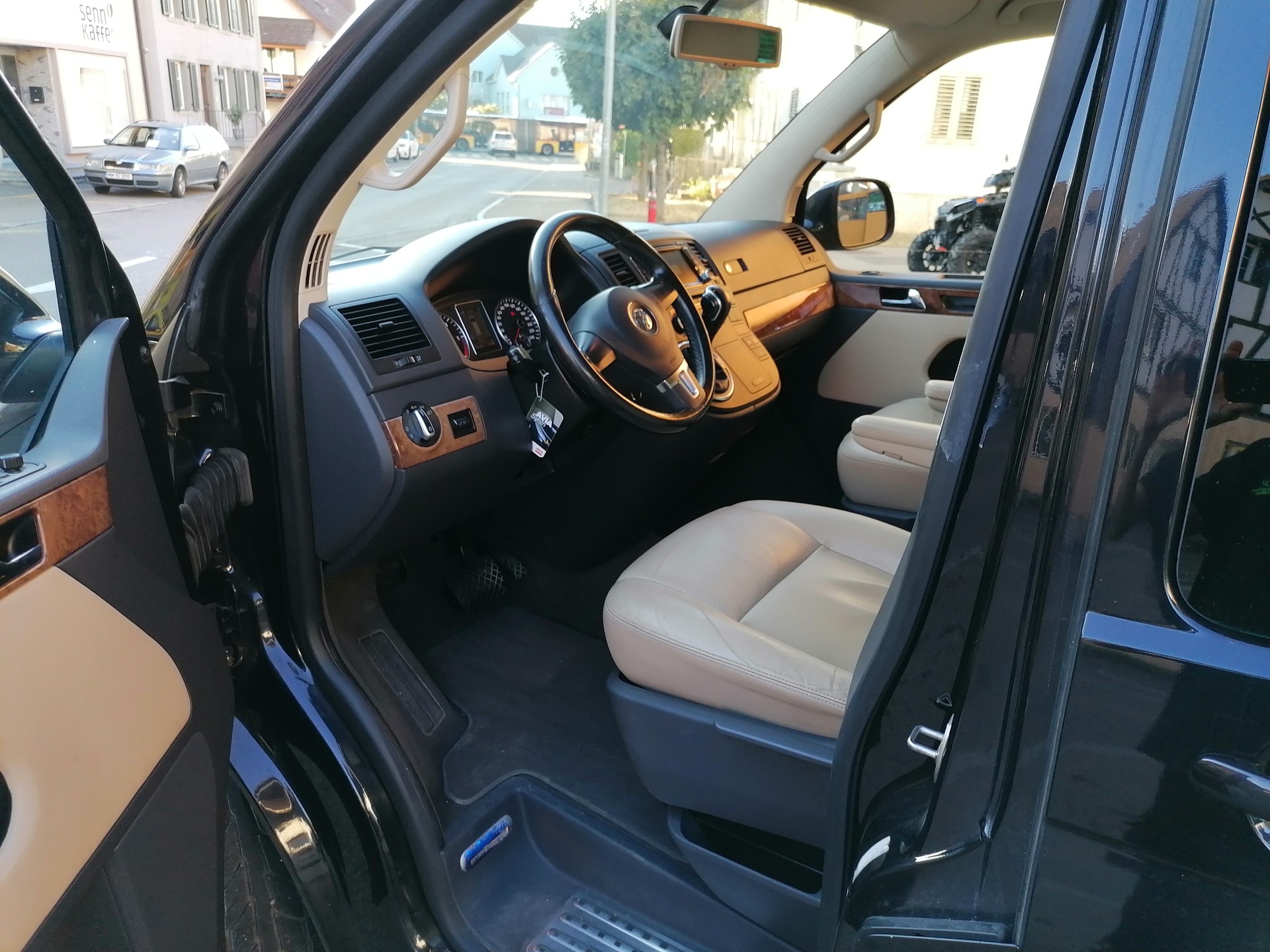 VW T5 Multivan 2.0 Bi-TDI CR Comfortline 4Motion DSG-image-11
