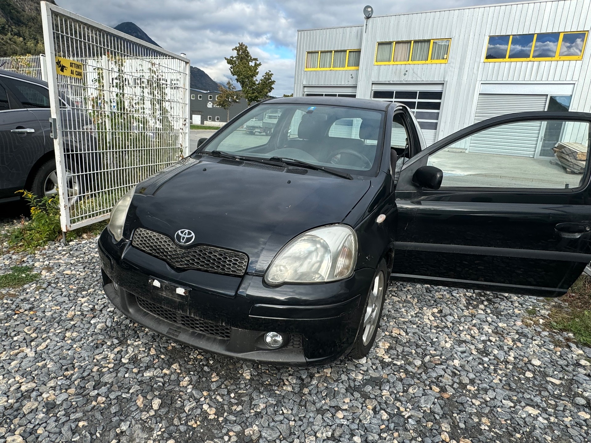 TOYOTA Yaris 1.5 TS-image-6