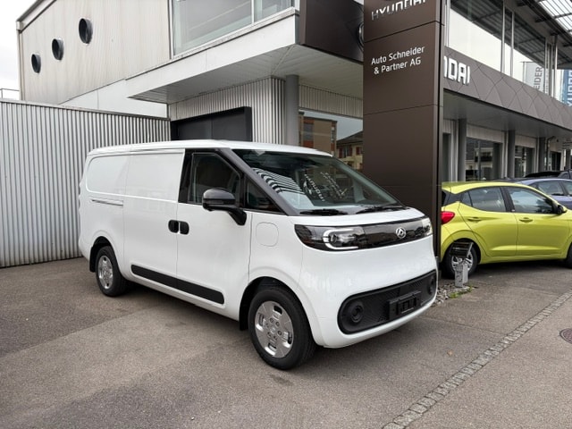 MAXUS eDeliver 5 L1 64kWh