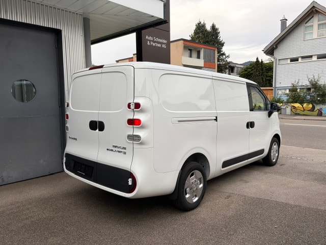 MAXUS eDeliver 5 L1 64kWh-showroom-element-3