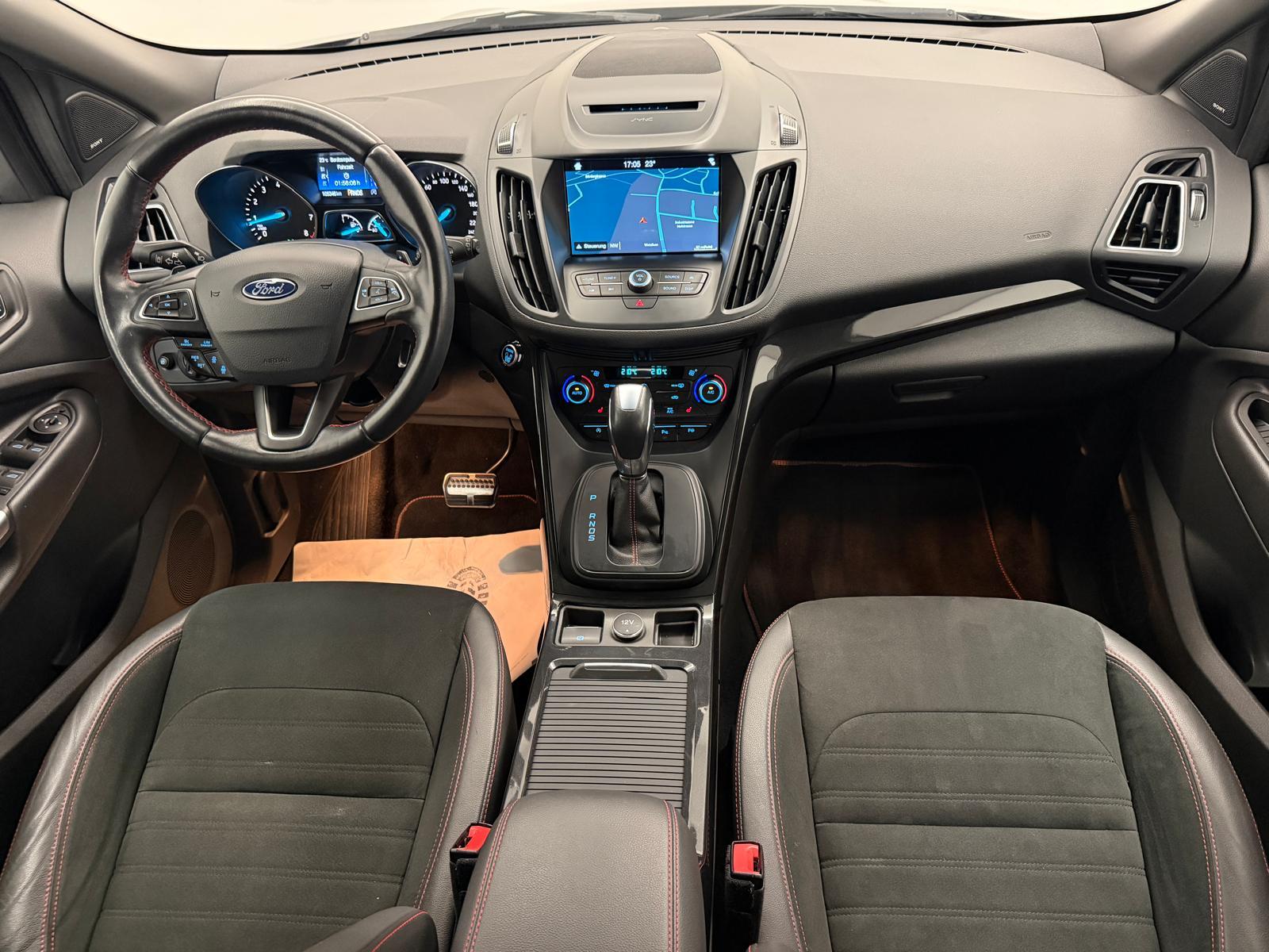 FORD Kuga 2.0 EcoB 240 ST-Line-image-13