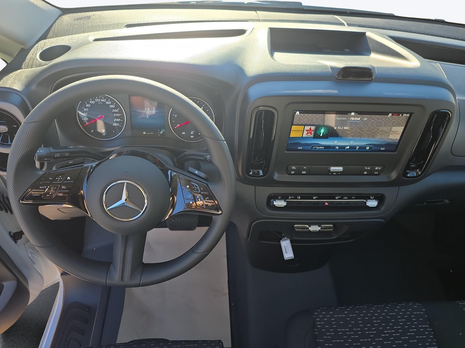 MERCEDES-BENZ Vito 114 Kaw. L 2.0 CDI Pro-image-8