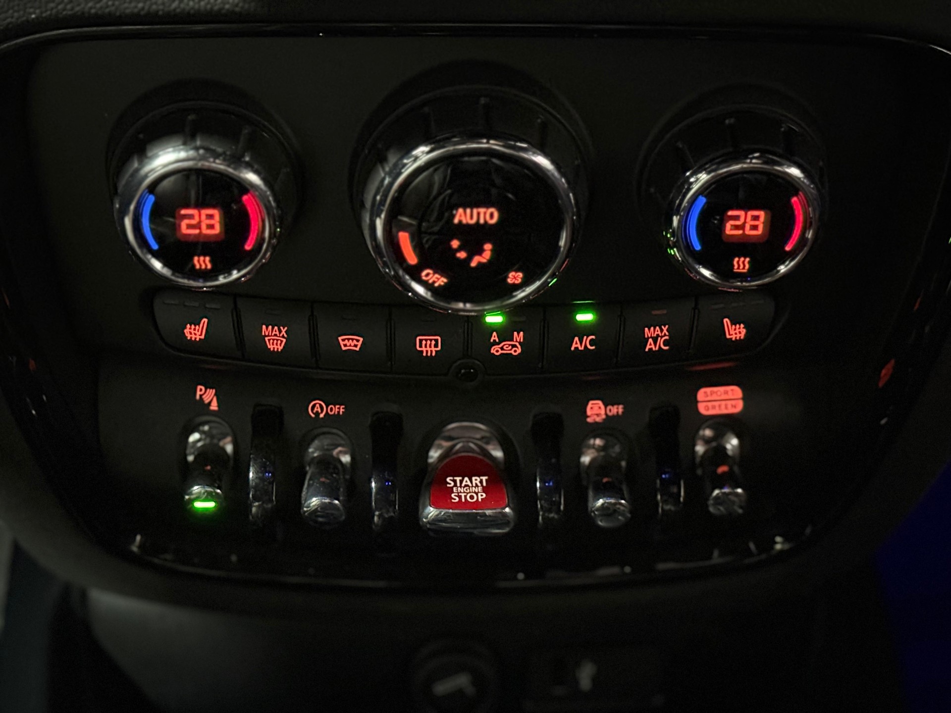 MINI Clubman Cooper S ALL4 Steptronic-image-8