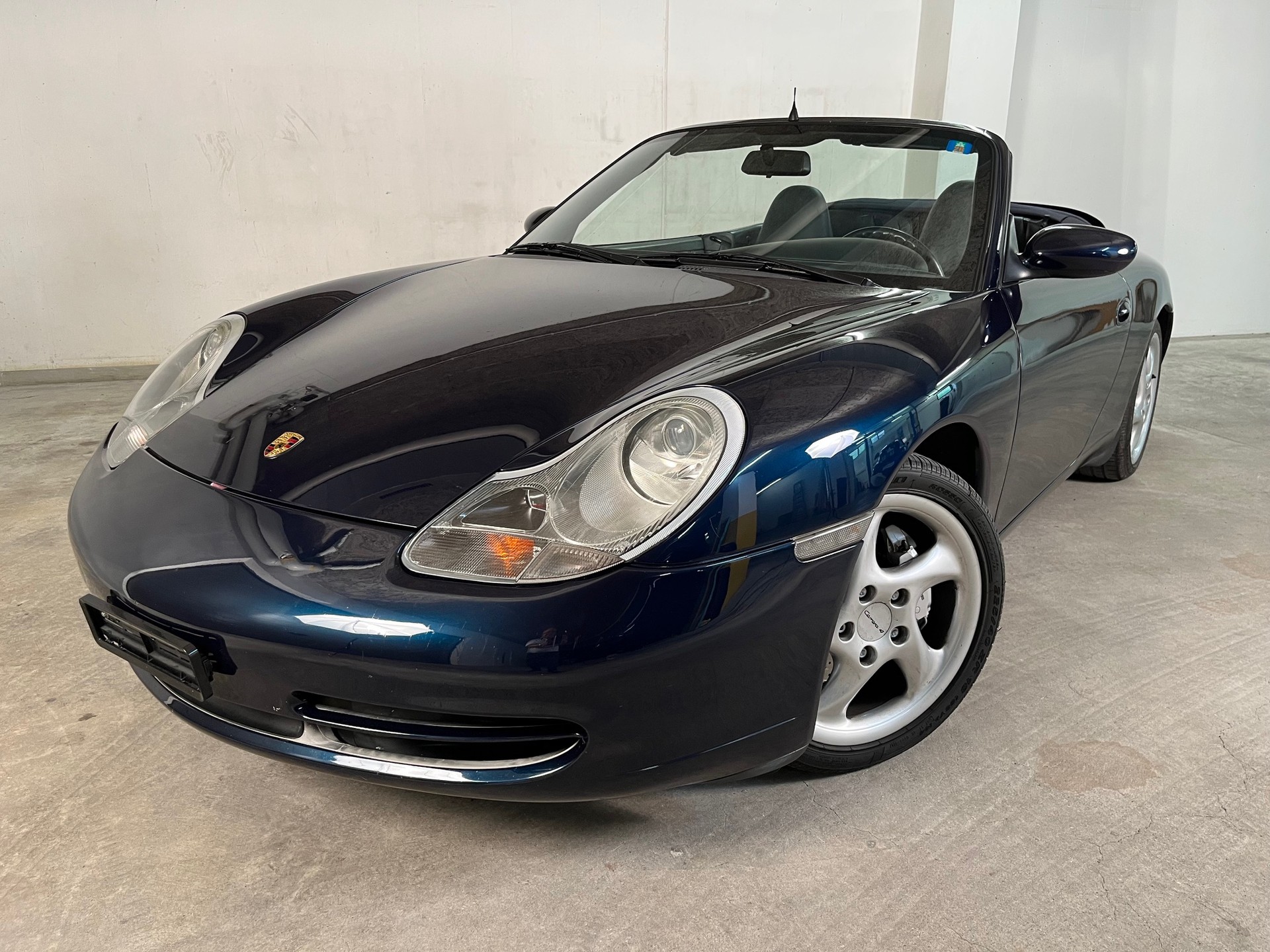 PORSCHE 911 Carrera 4 Cabrio, Handschaltung, Hardtop, Windschott, Klima, super gepflegt ab MFK