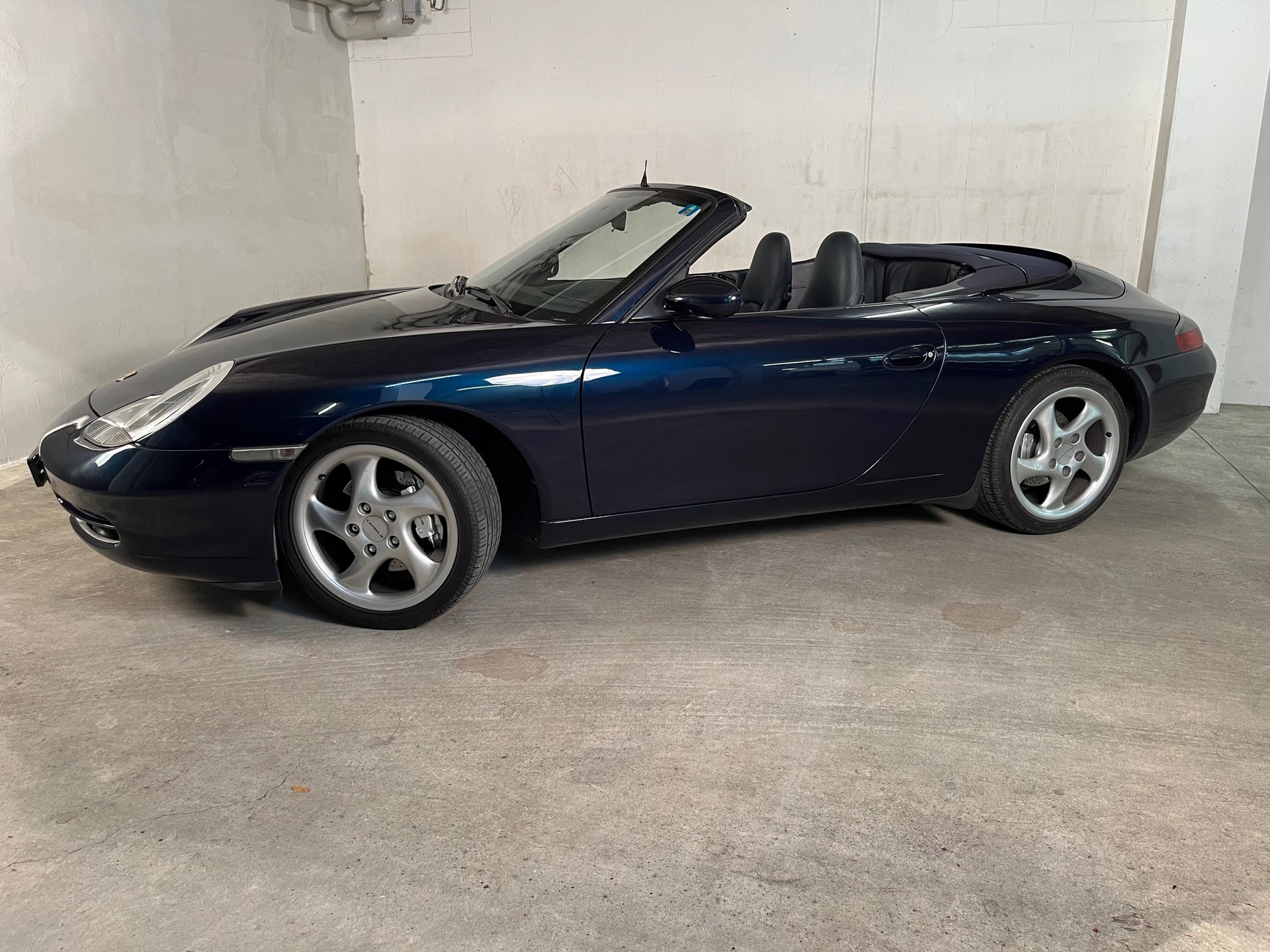 PORSCHE 911 Carrera 4 Cabrio, Handschaltung, Hardtop, Windschott, Klima, super gepflegt ab MFK-image-3