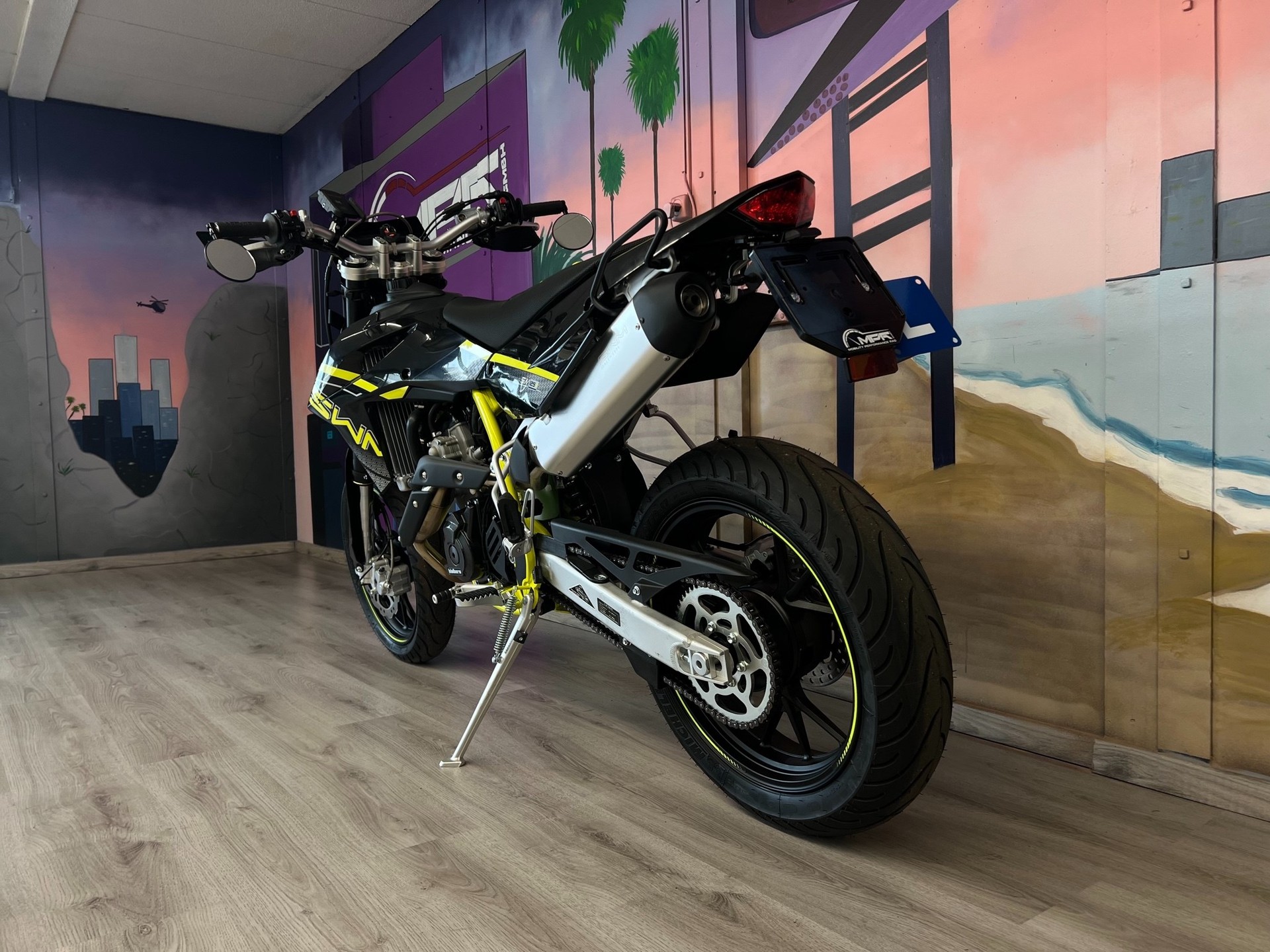 SWM SM 125 R-showroom-element-1