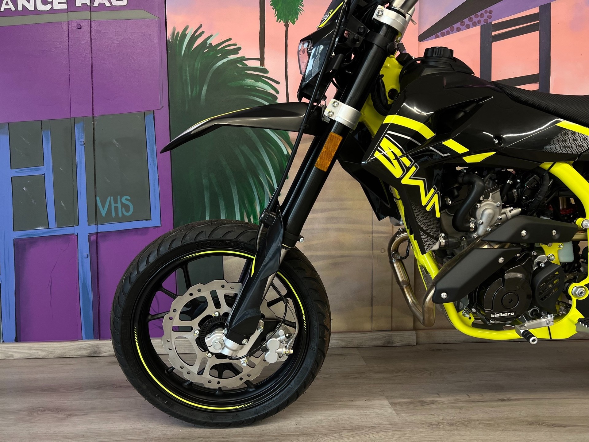SWM SM 125 R-showroom-element-3
