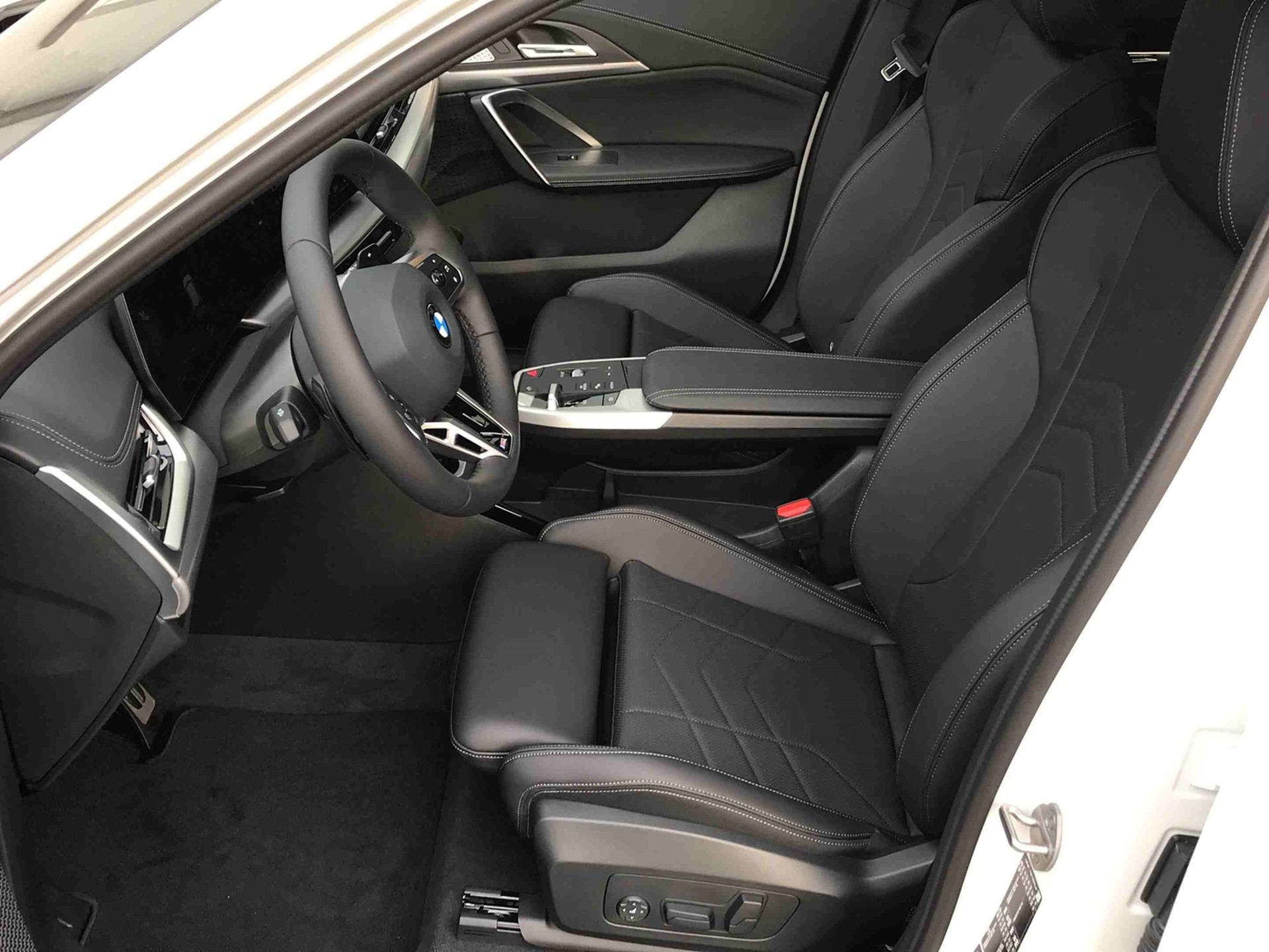 BMW X1 xDrive 20d 48V M Sport-image-10