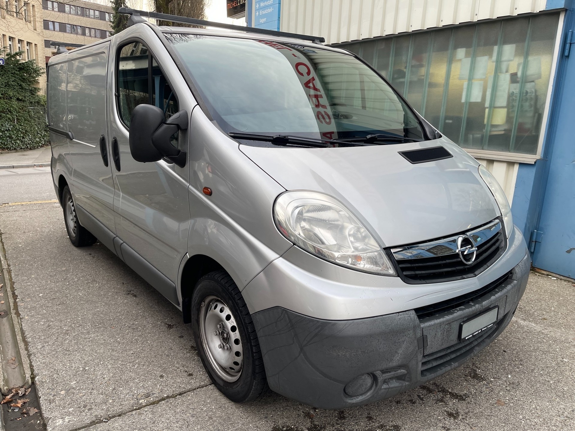 OPEL Vivaro 2.5 CDTI 2.7t L1H1-image-1